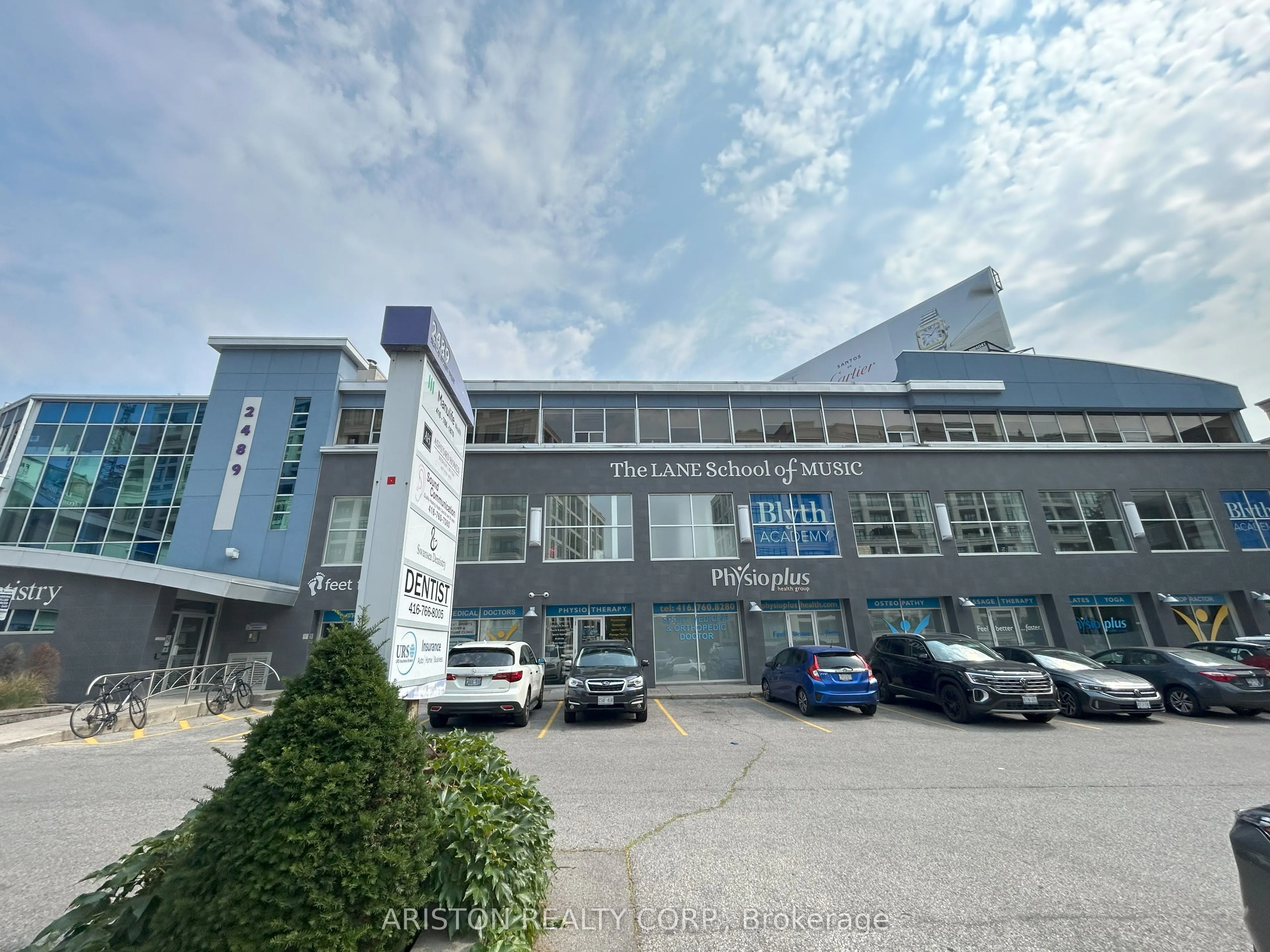 2489 Bloor Street W, #203