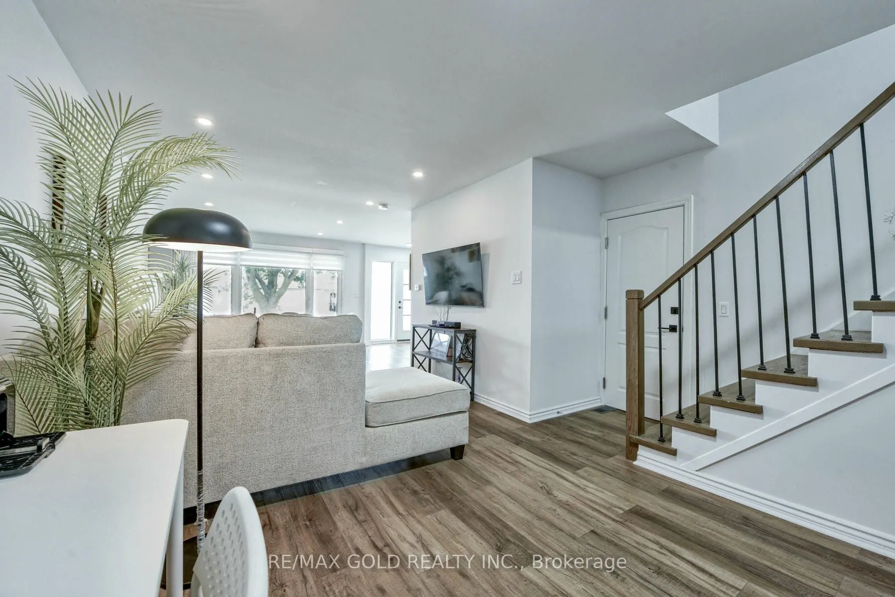 70 Wilton Drive