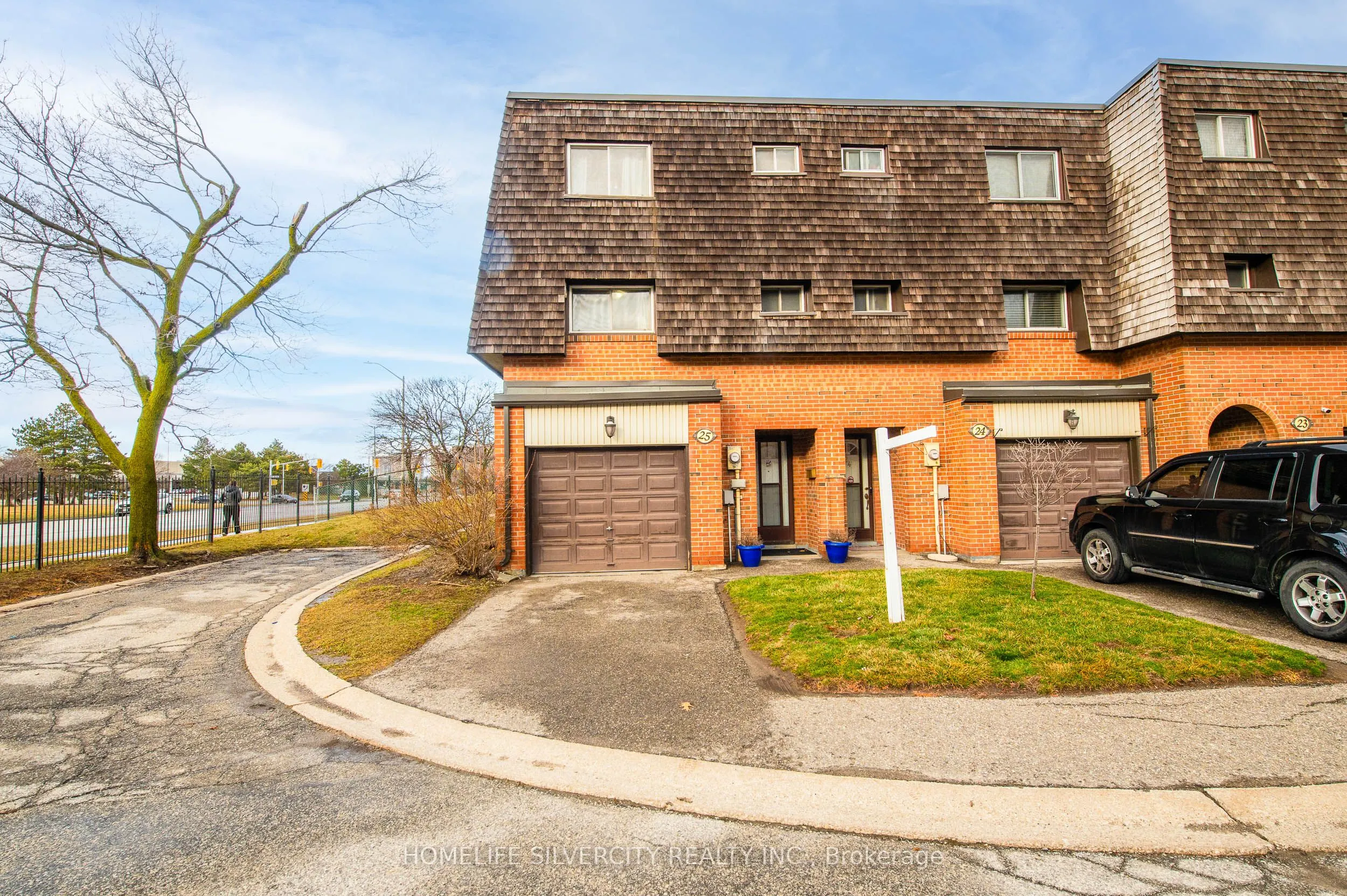 25 Briar Path, #39