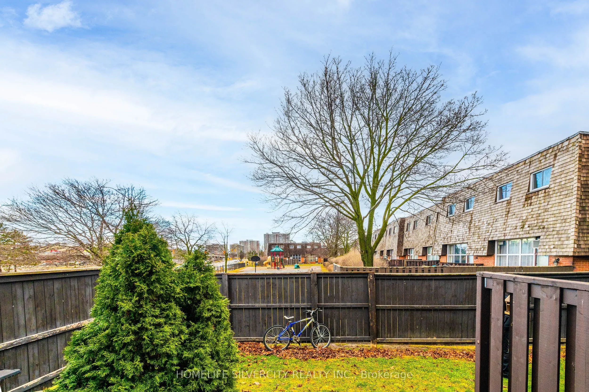 25 Briar Path, #39