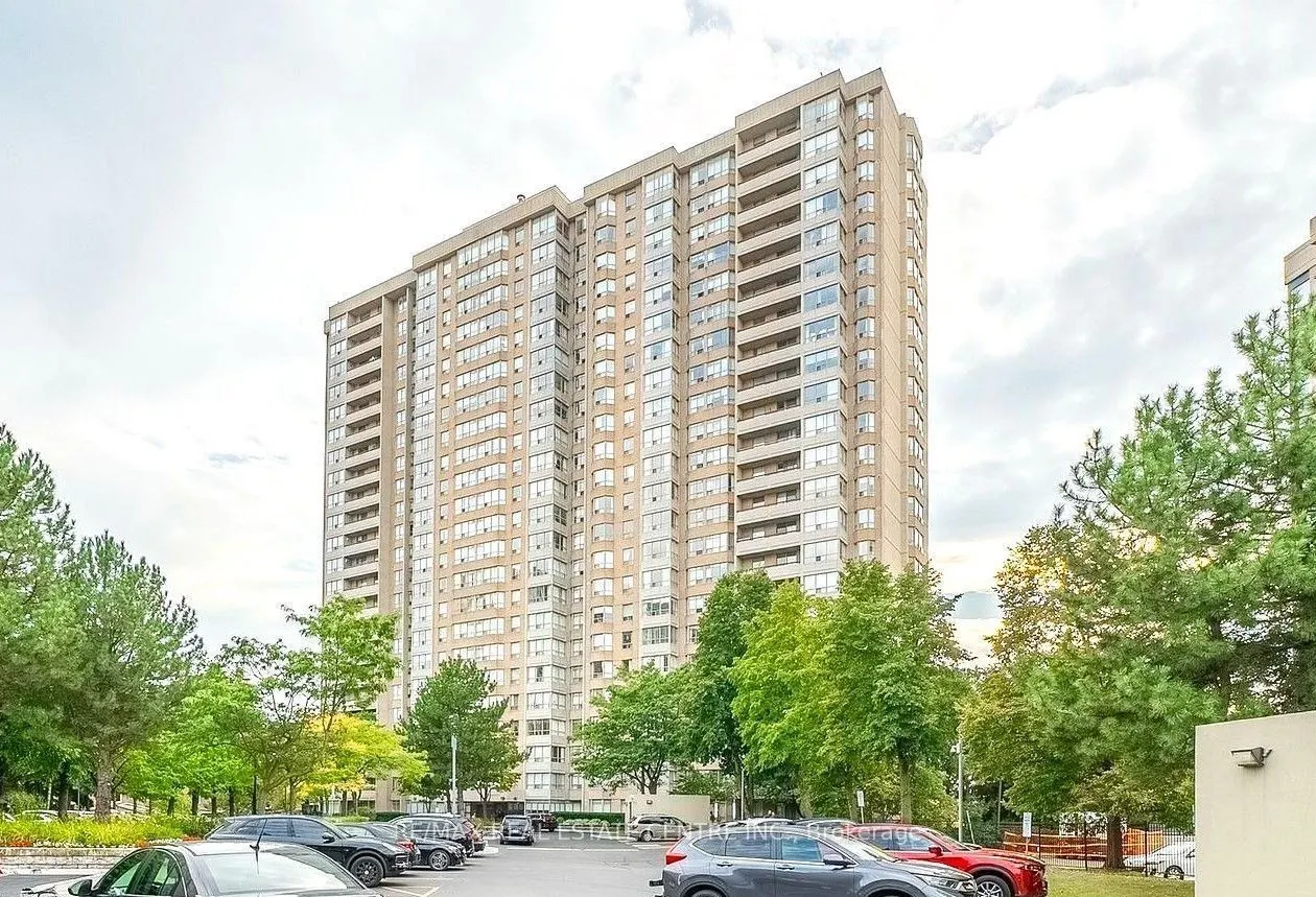30 Malta Avenue E, #402