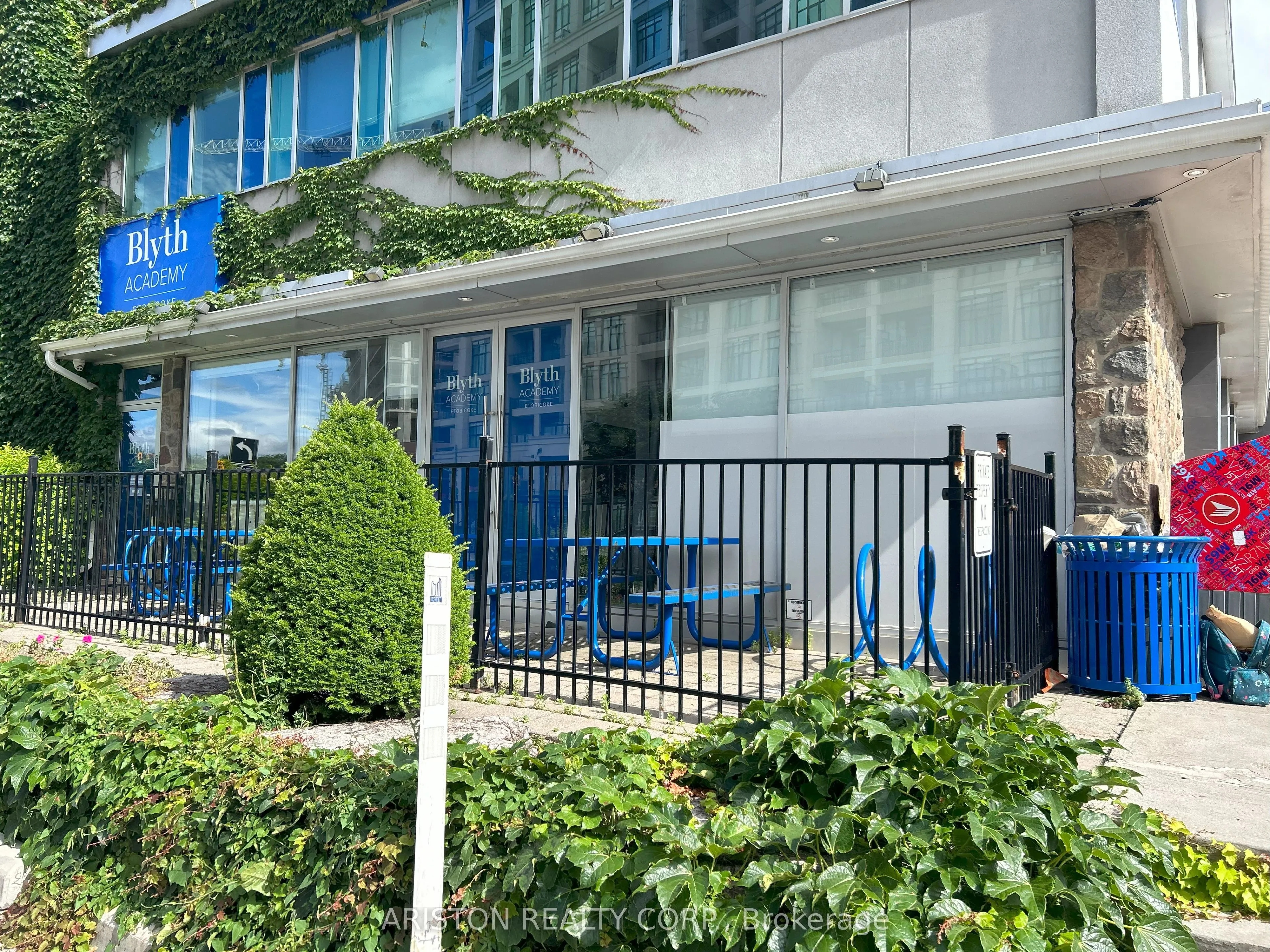 2489 Bloor Street W, #Main Floor