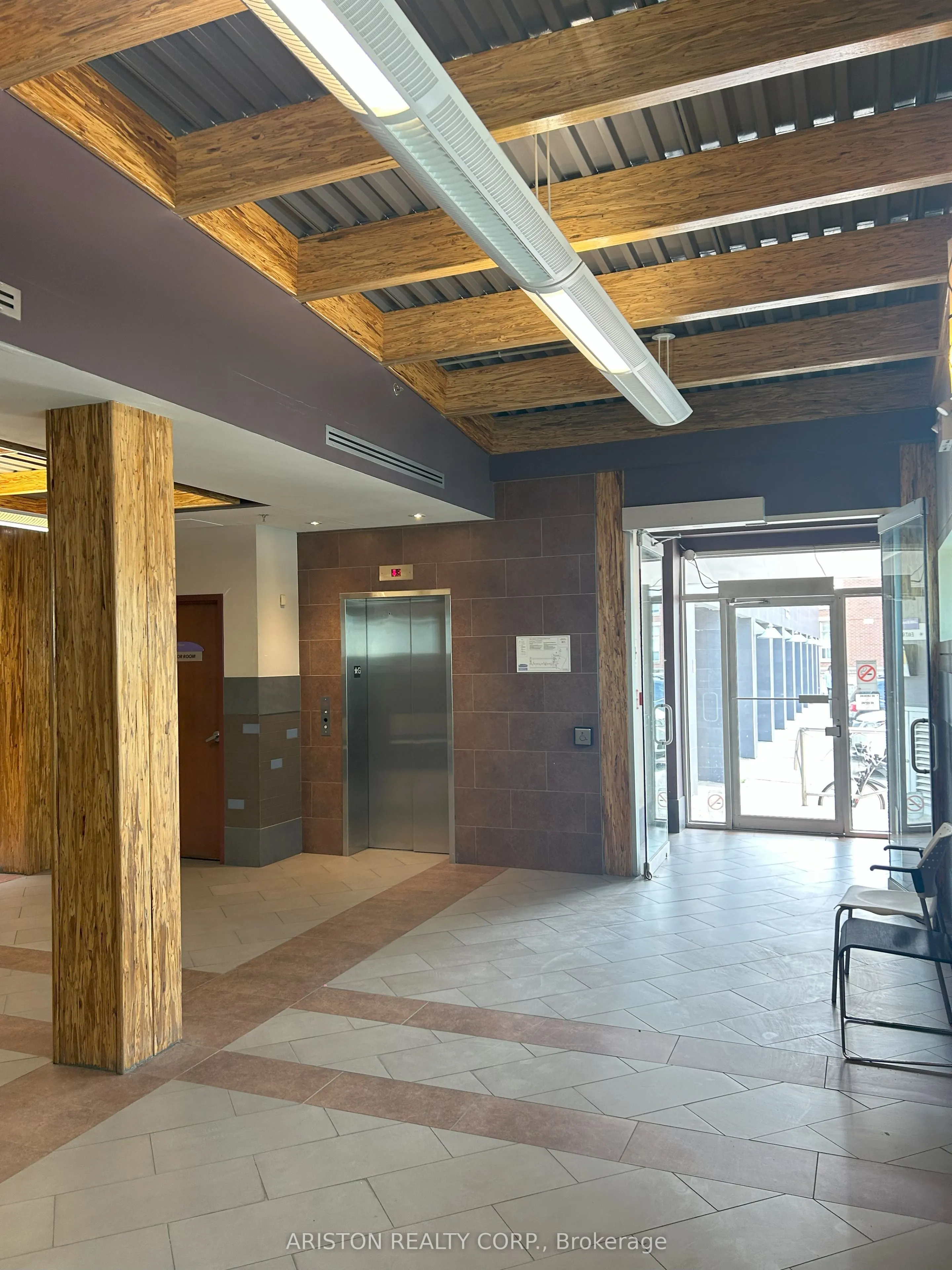 2489 Bloor Street W, #Main Floor