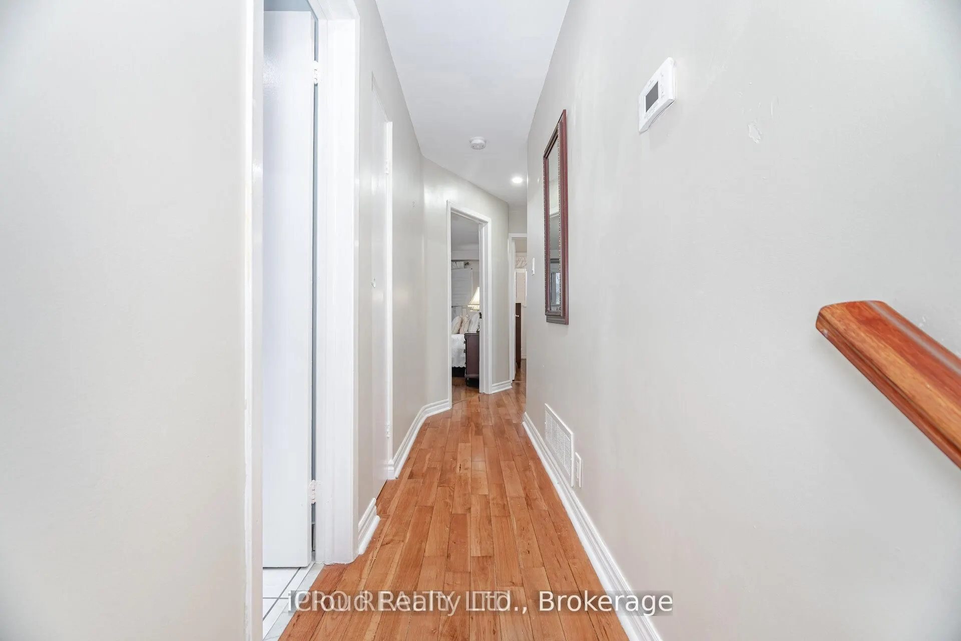 542 Lana Terrace