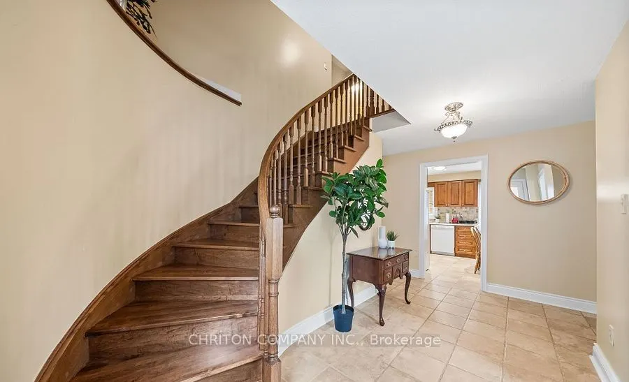 1078 Lovingston Crescent