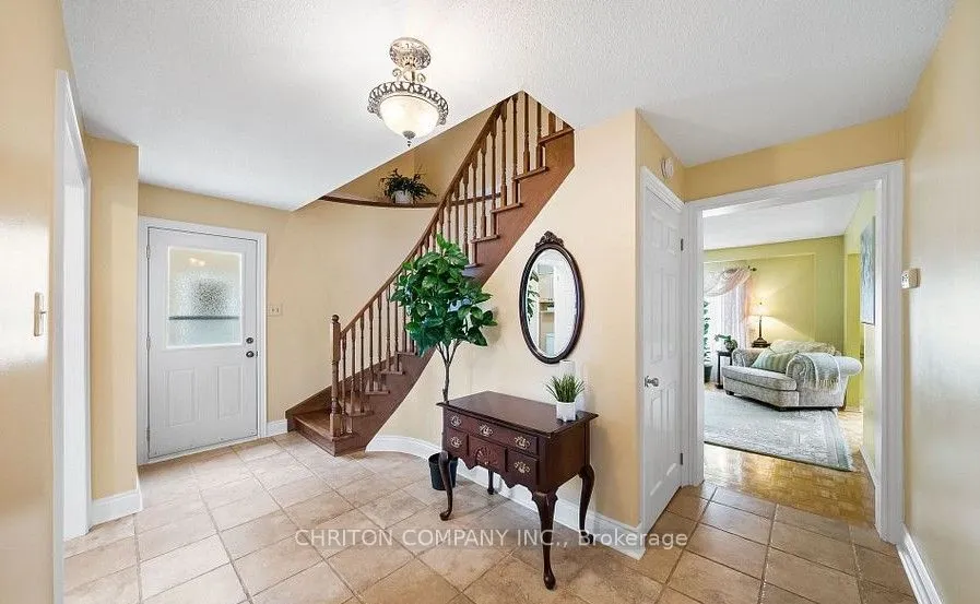1078 Lovingston Crescent