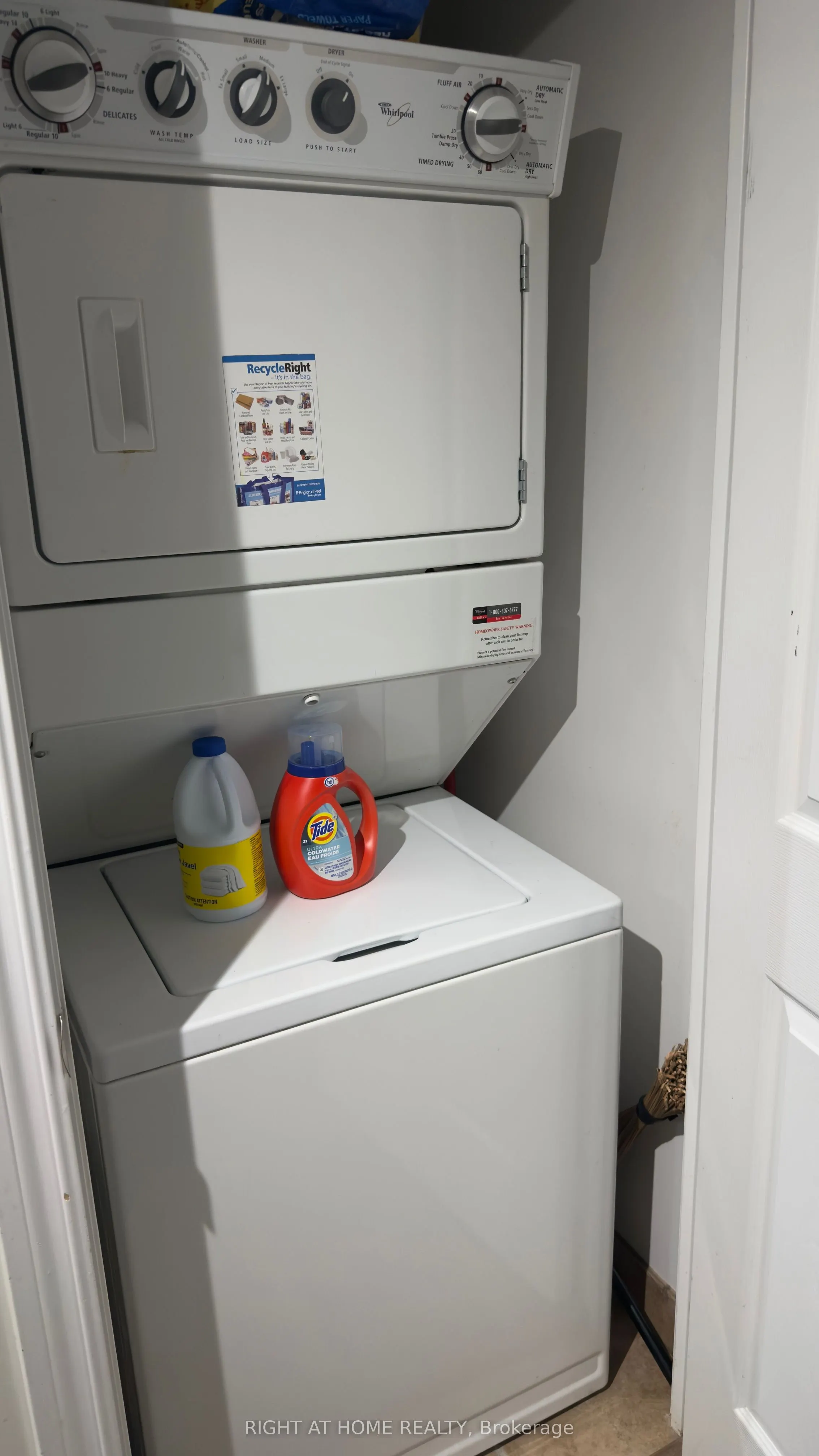 310 BURNHAMTHORPE Road W, #3303