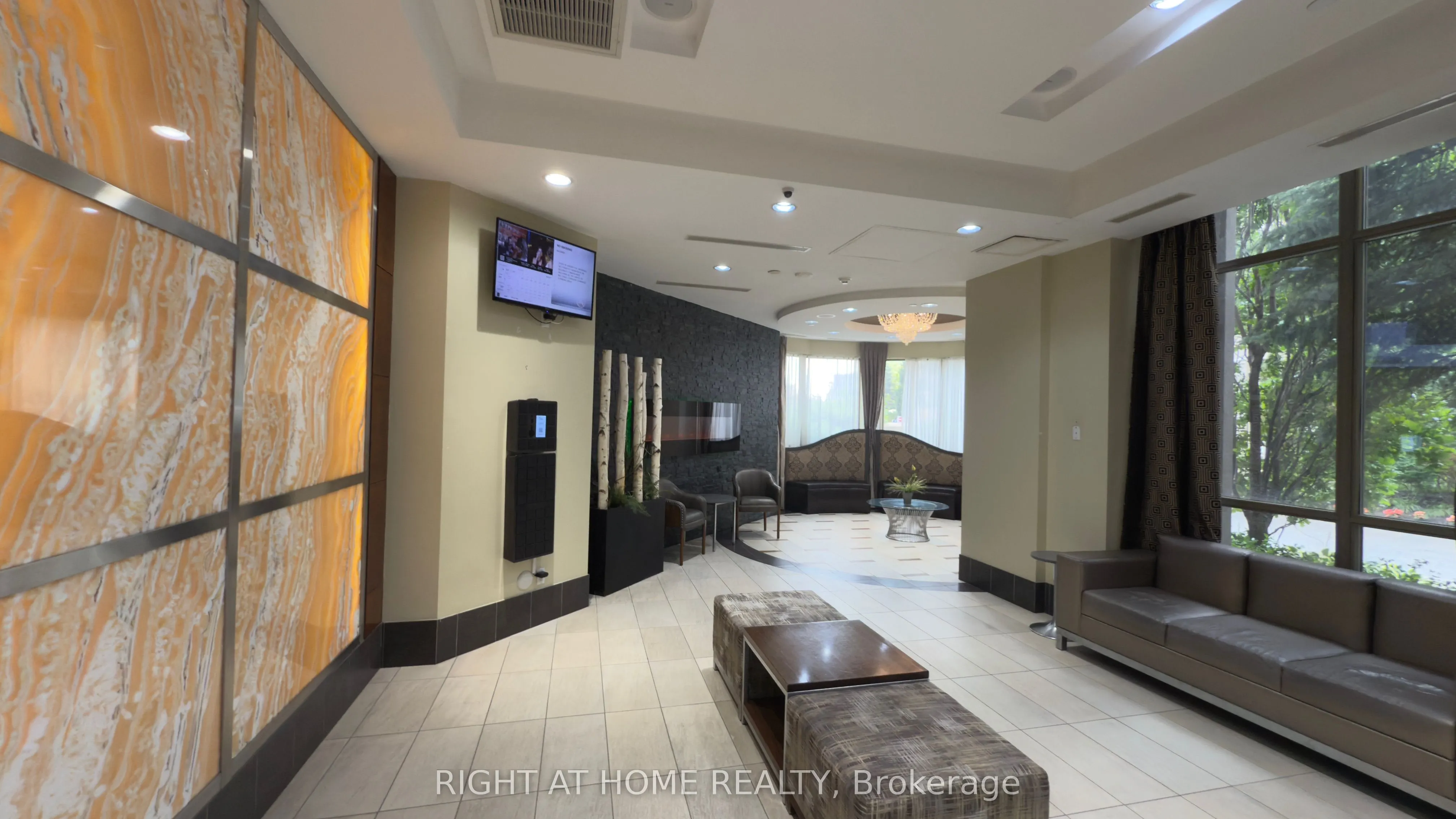 310 BURNHAMTHORPE Road W, #3303