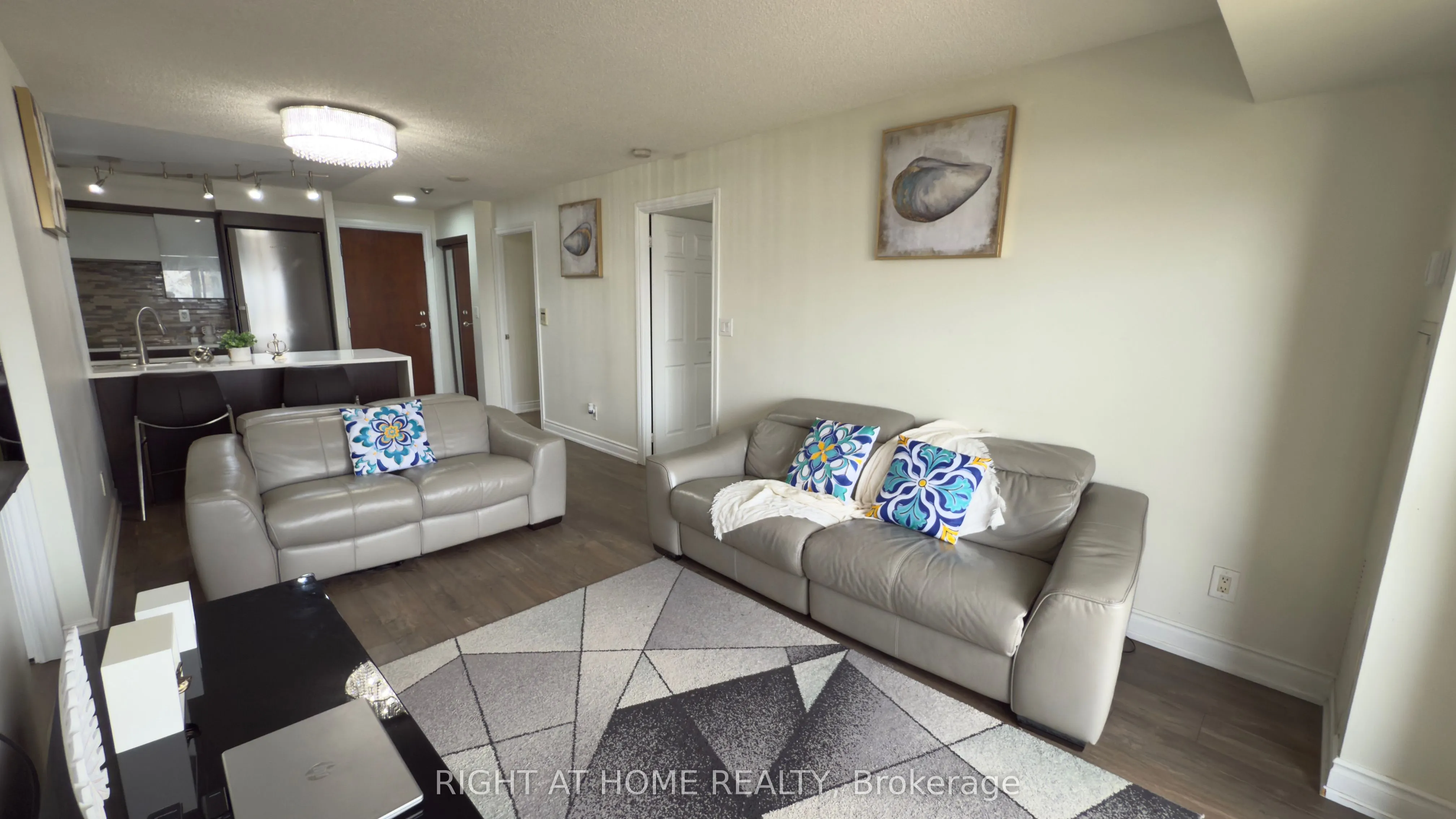 310 BURNHAMTHORPE Road W, #3303