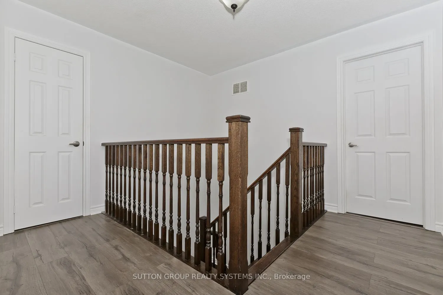 355 Hobbs Crescent