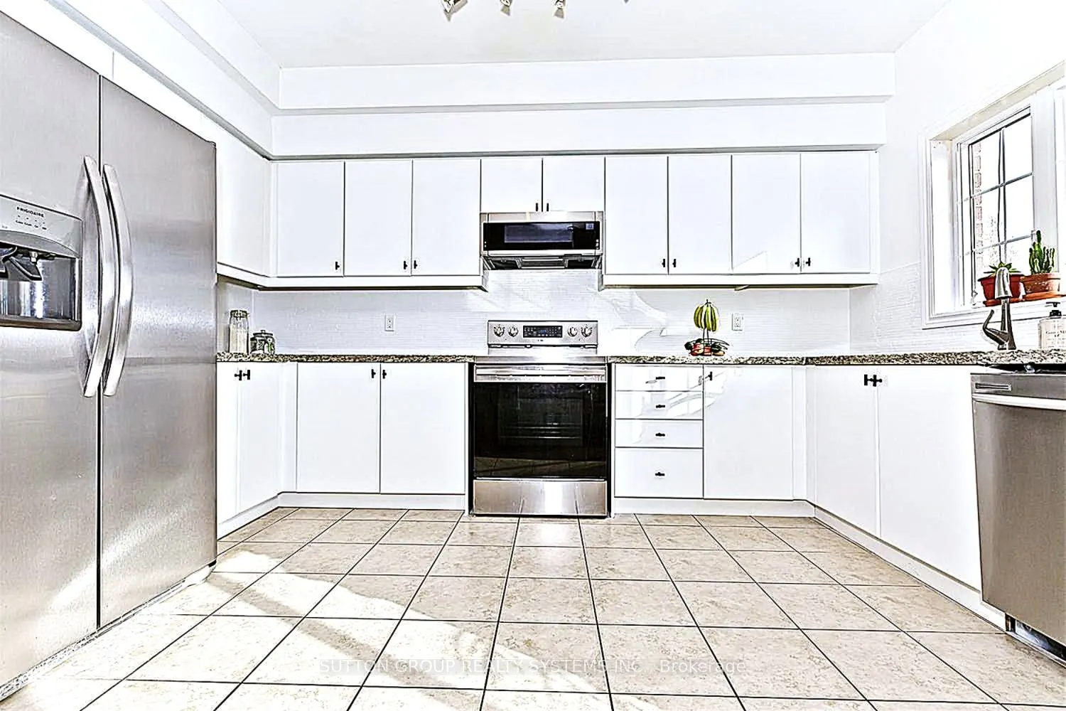 355 Hobbs Crescent