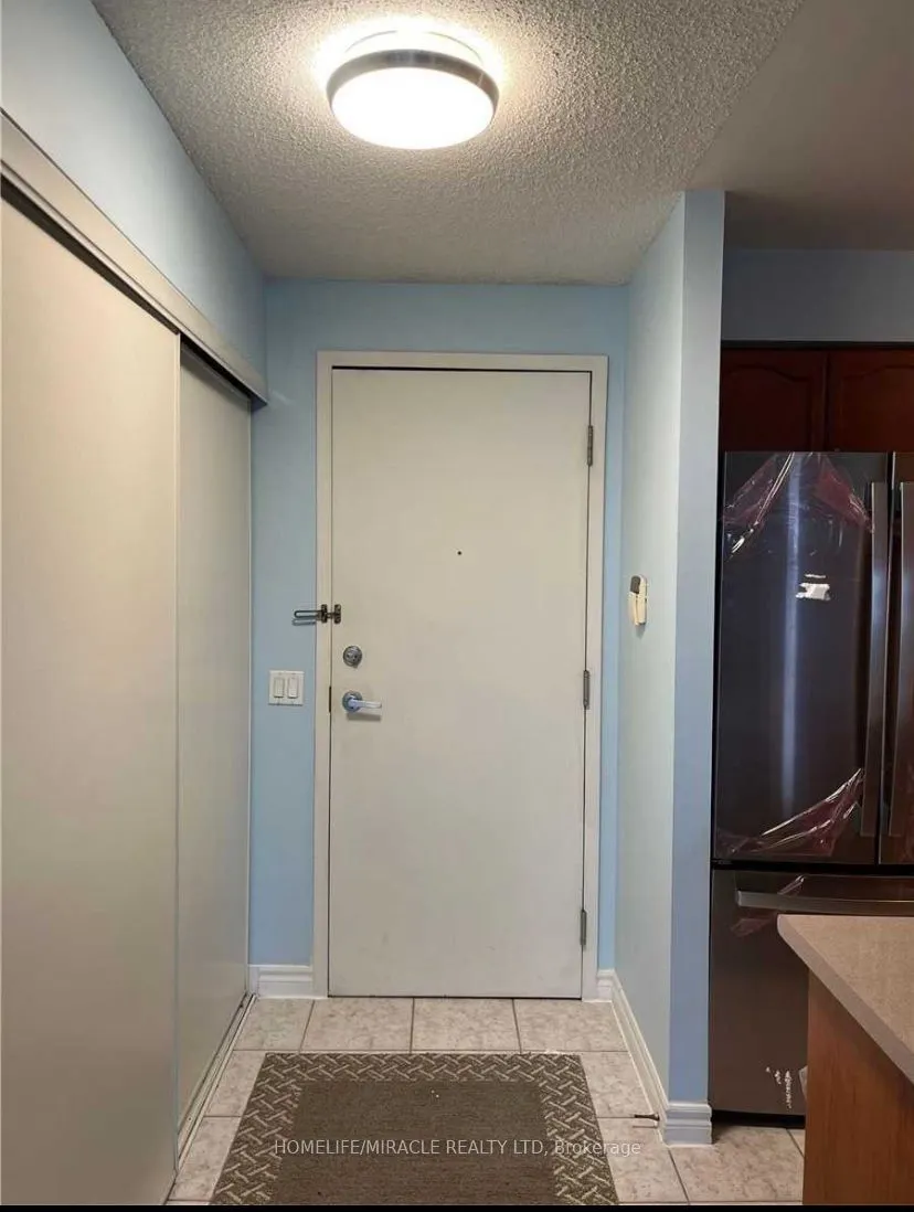 55 Strathaven Drive, #915