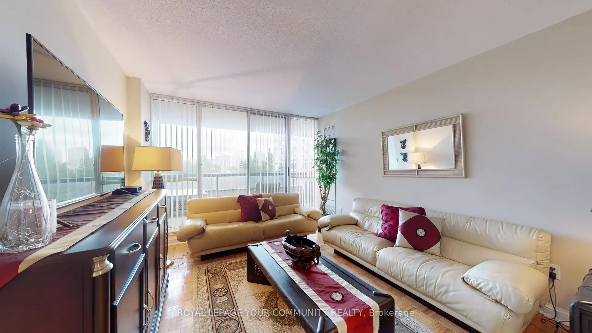 24 Hanover Road, #404