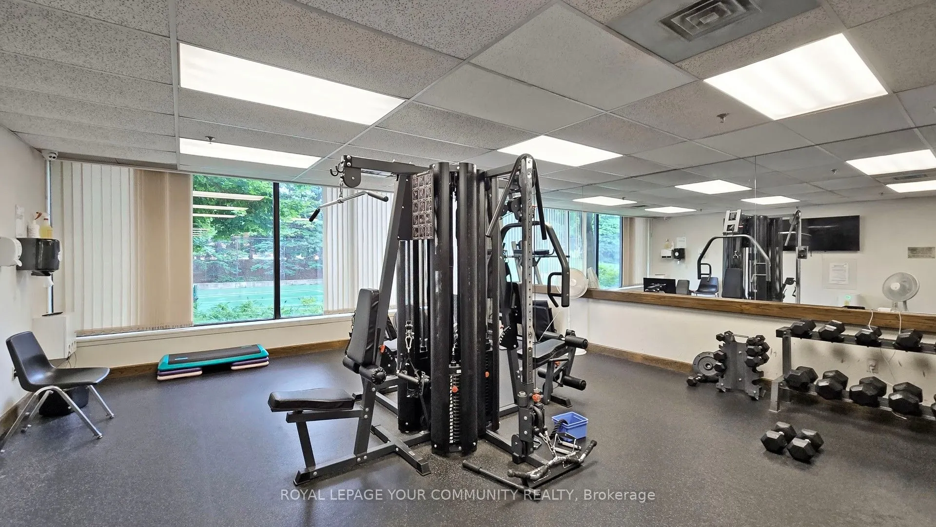 24 Hanover Road, #404