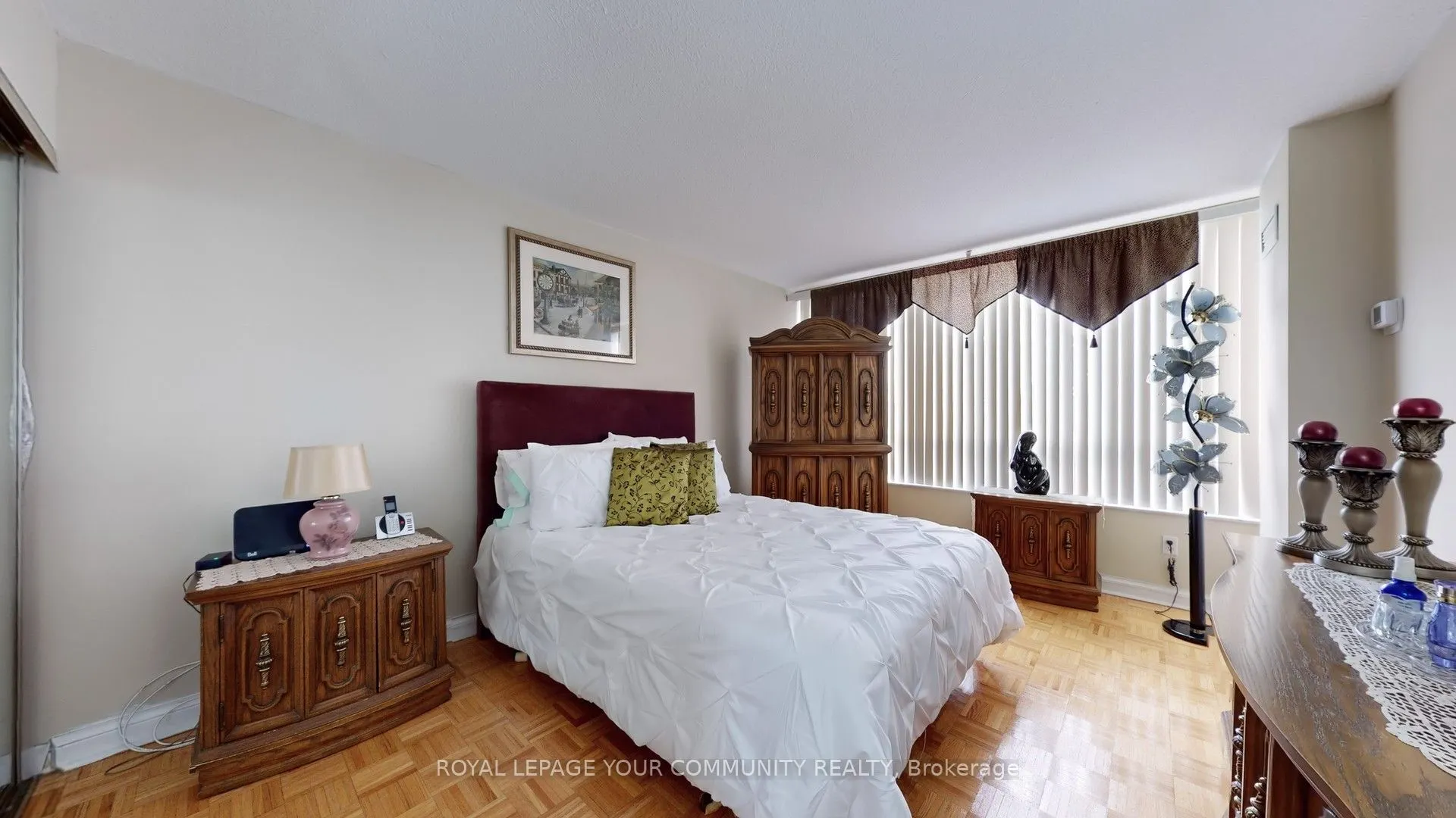 24 Hanover Road, #404