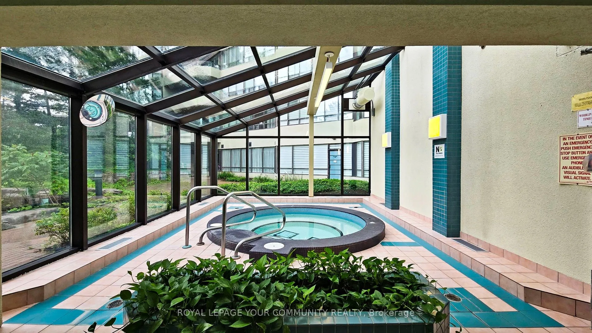 24 Hanover Road, #404