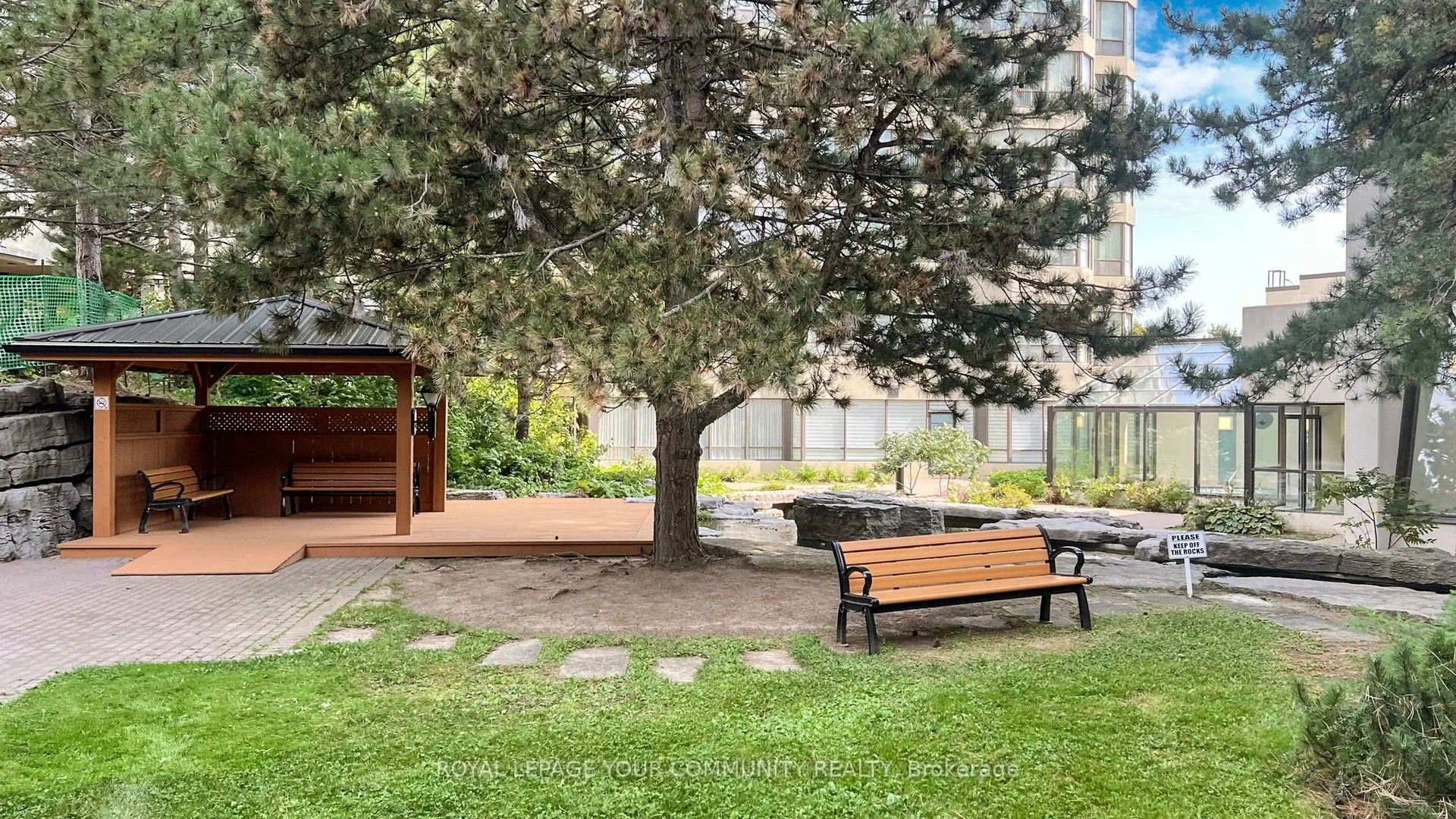 24 Hanover Road, #404