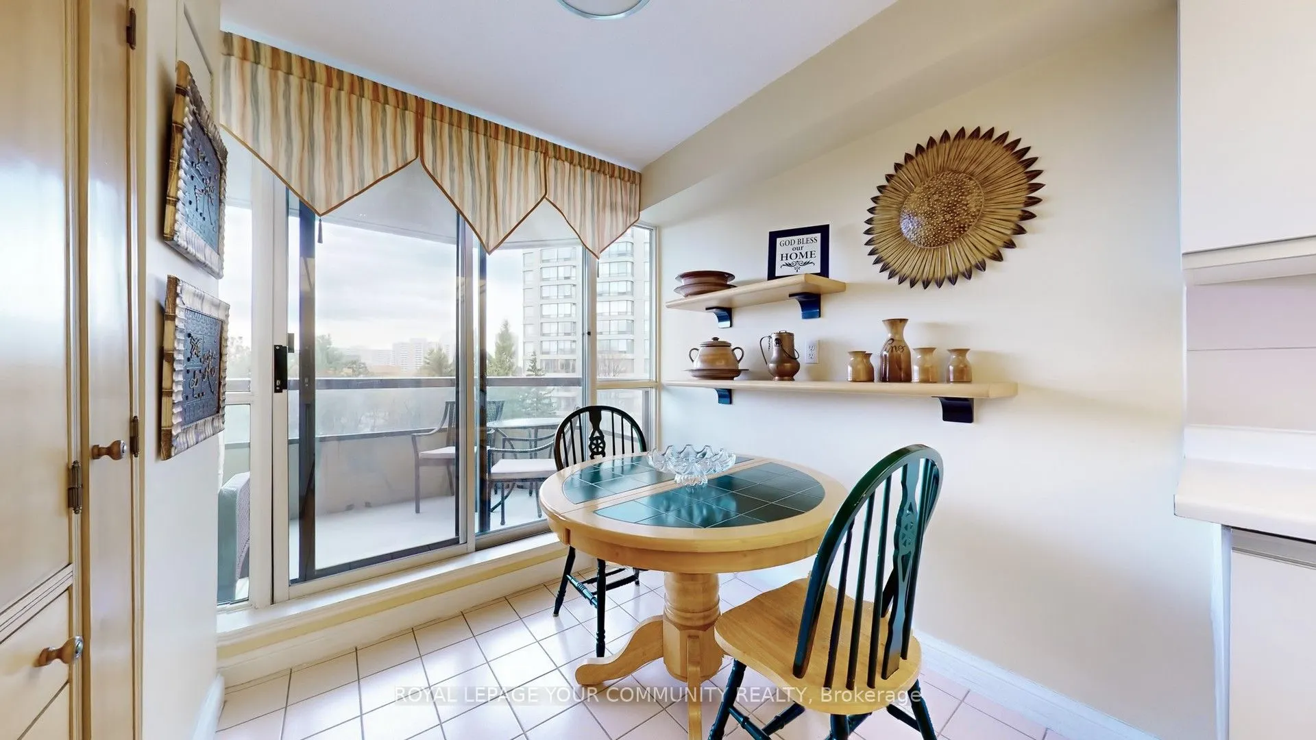 24 Hanover Road, #404