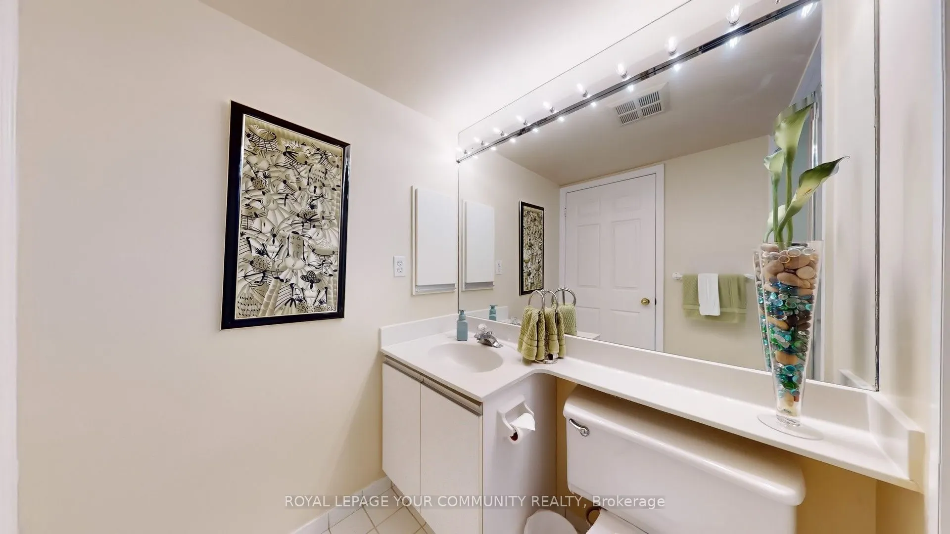 24 Hanover Road, #404
