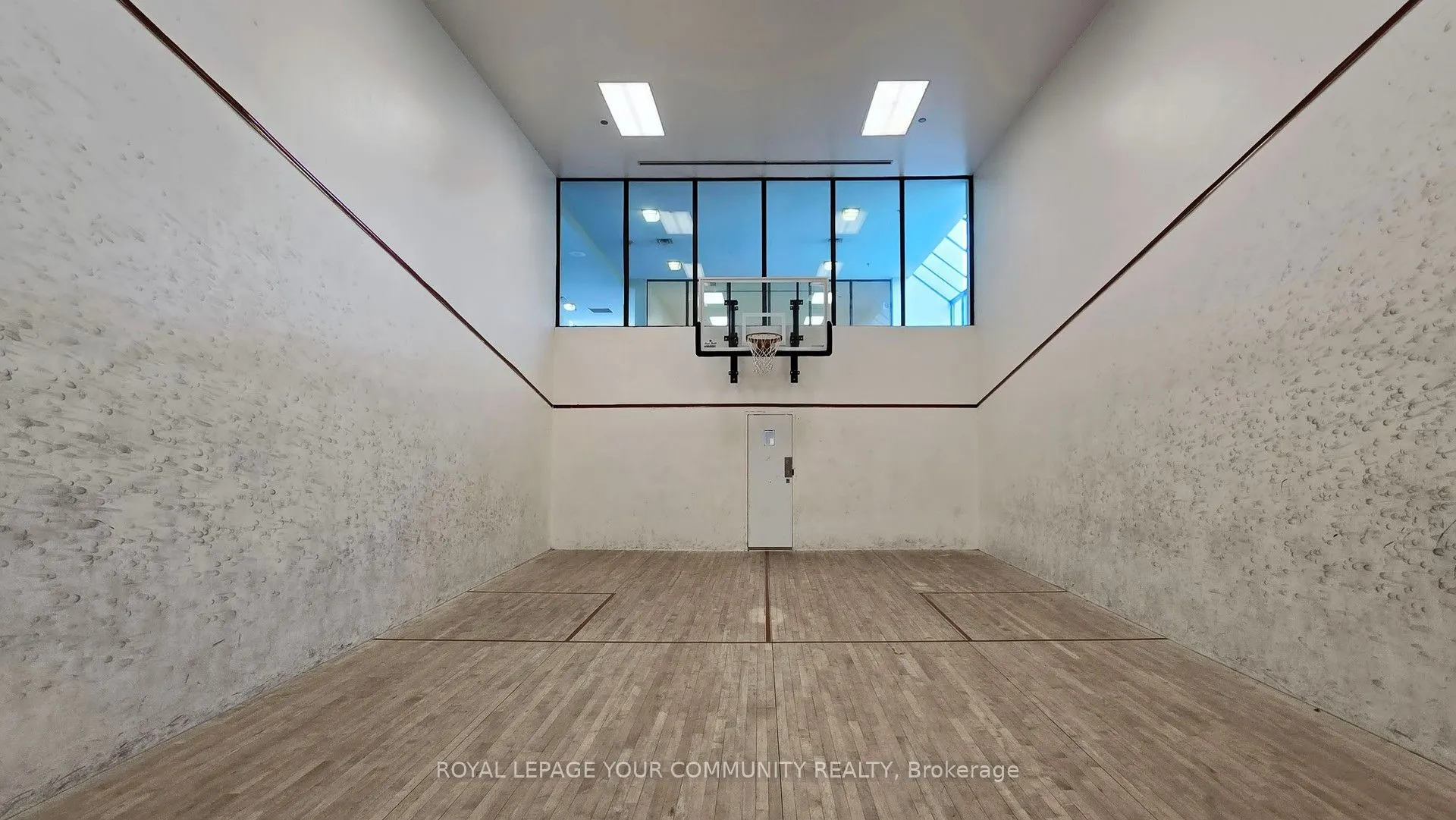 24 Hanover Road, #404