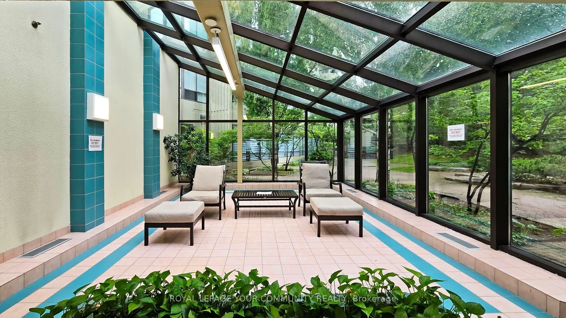 24 Hanover Road, #404