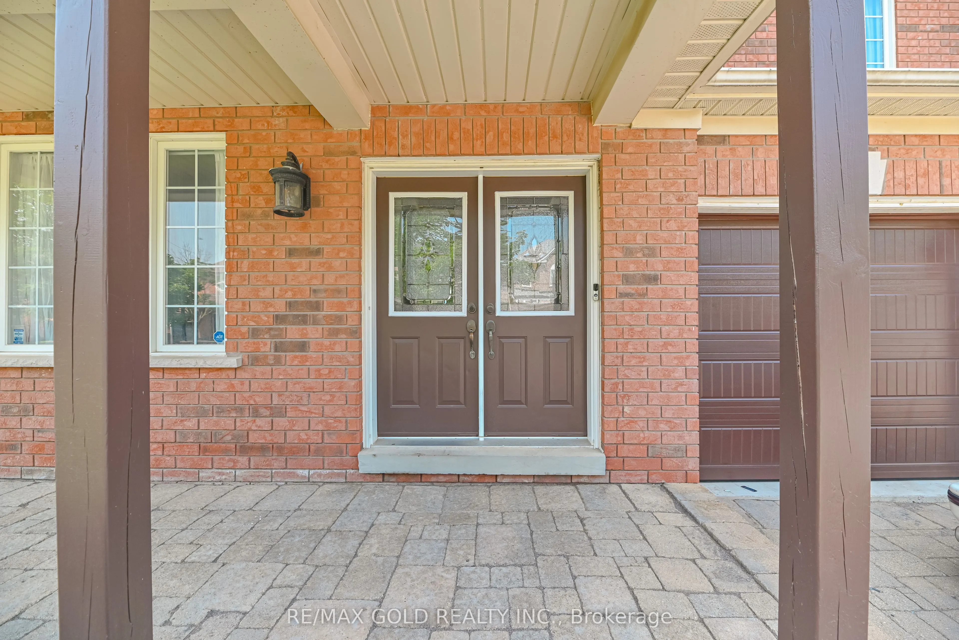 45 Treeline Boulevard