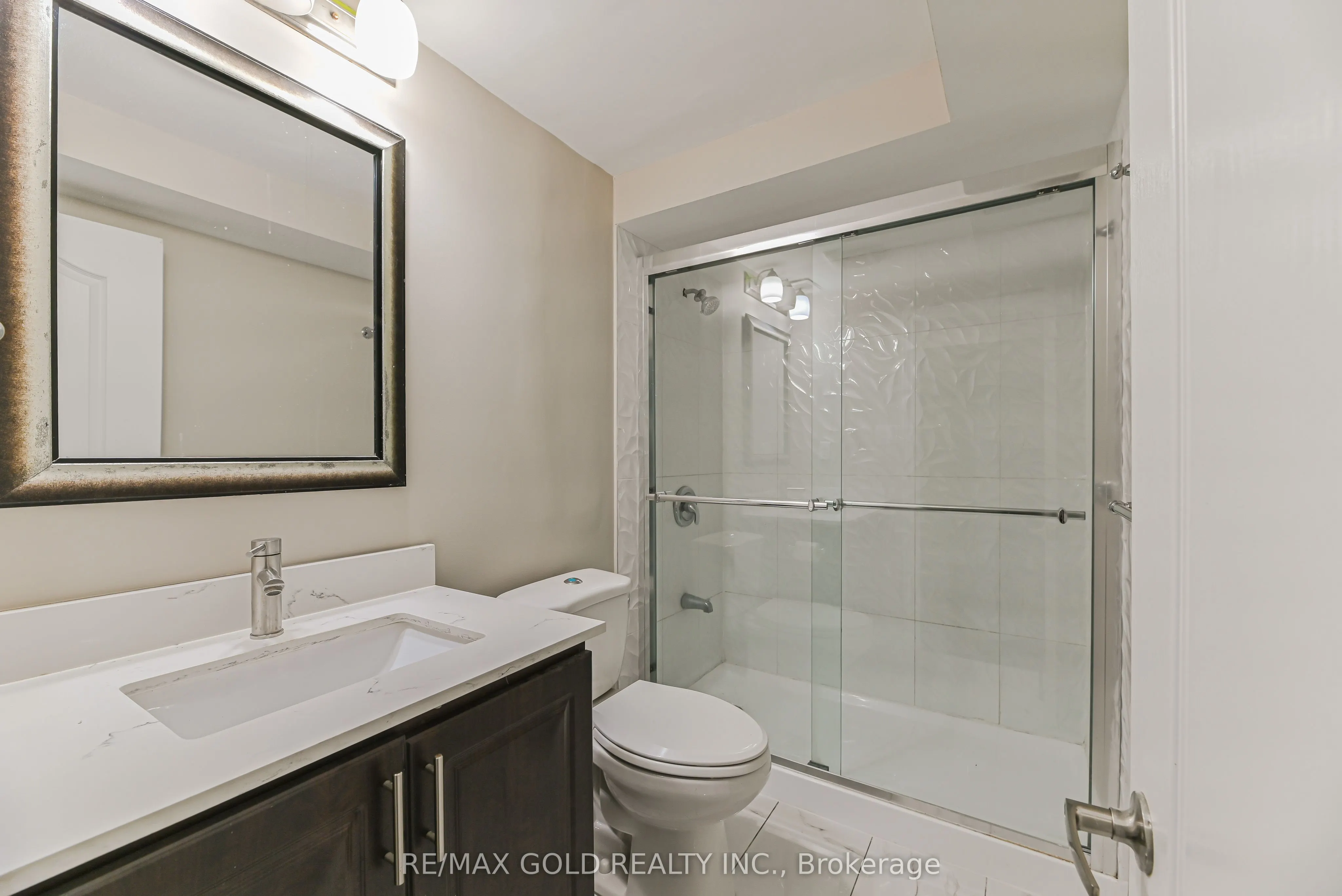 45 Treeline Boulevard
