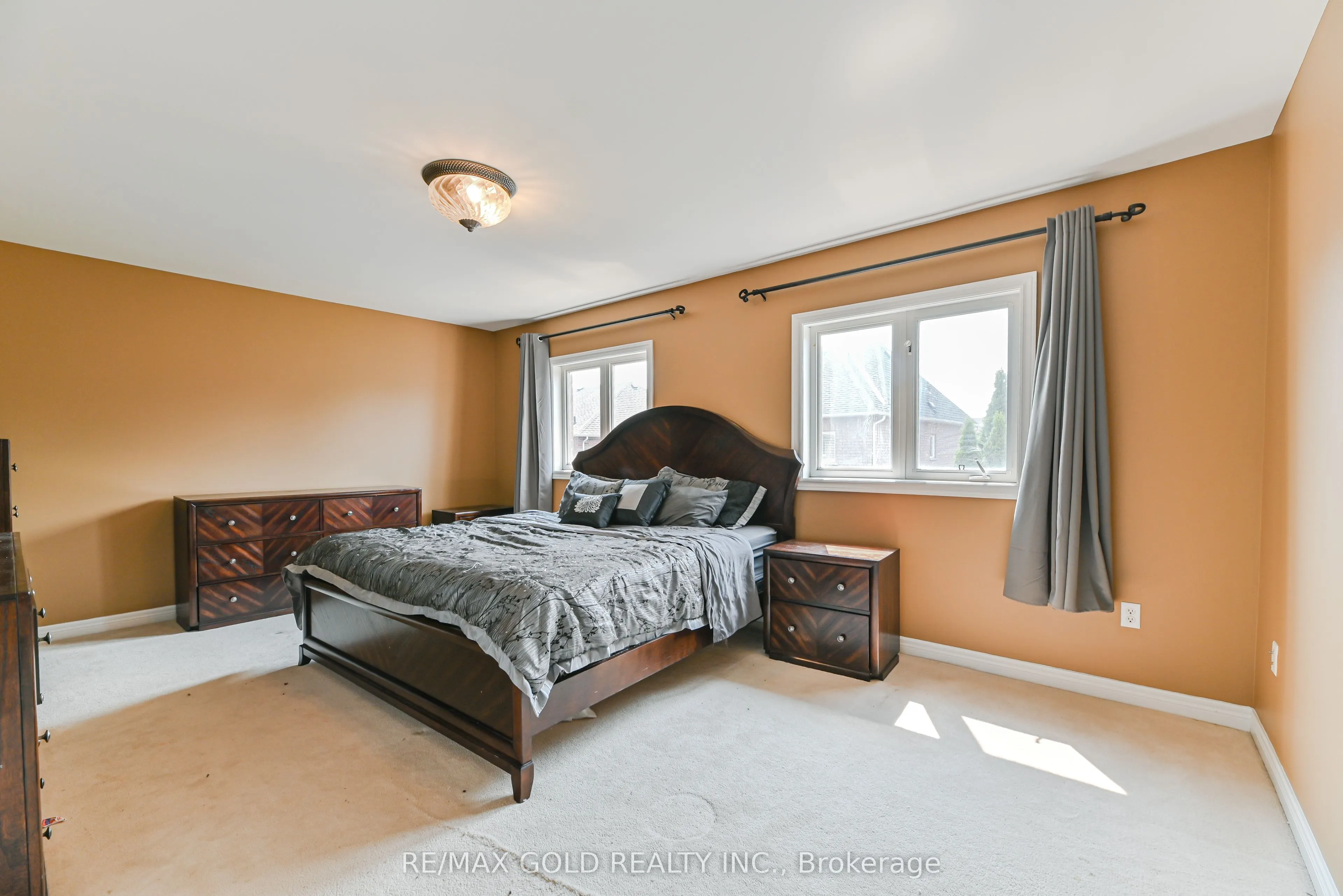 45 Treeline Boulevard