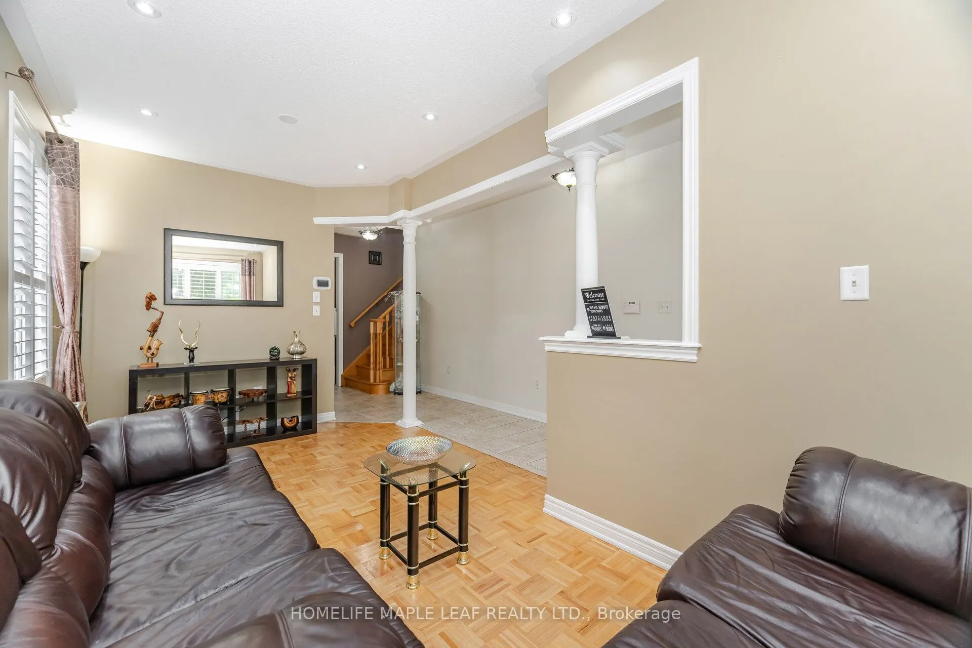 17 Eaglefield Gate