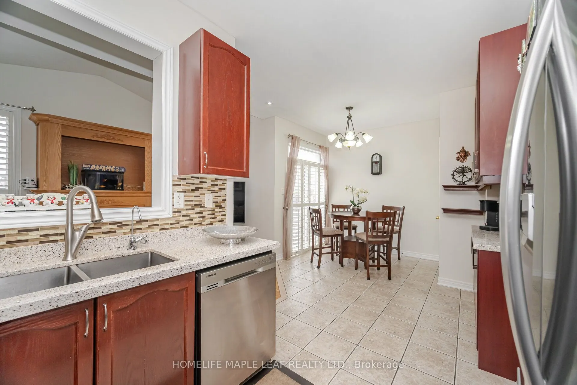 17 Eaglefield Gate