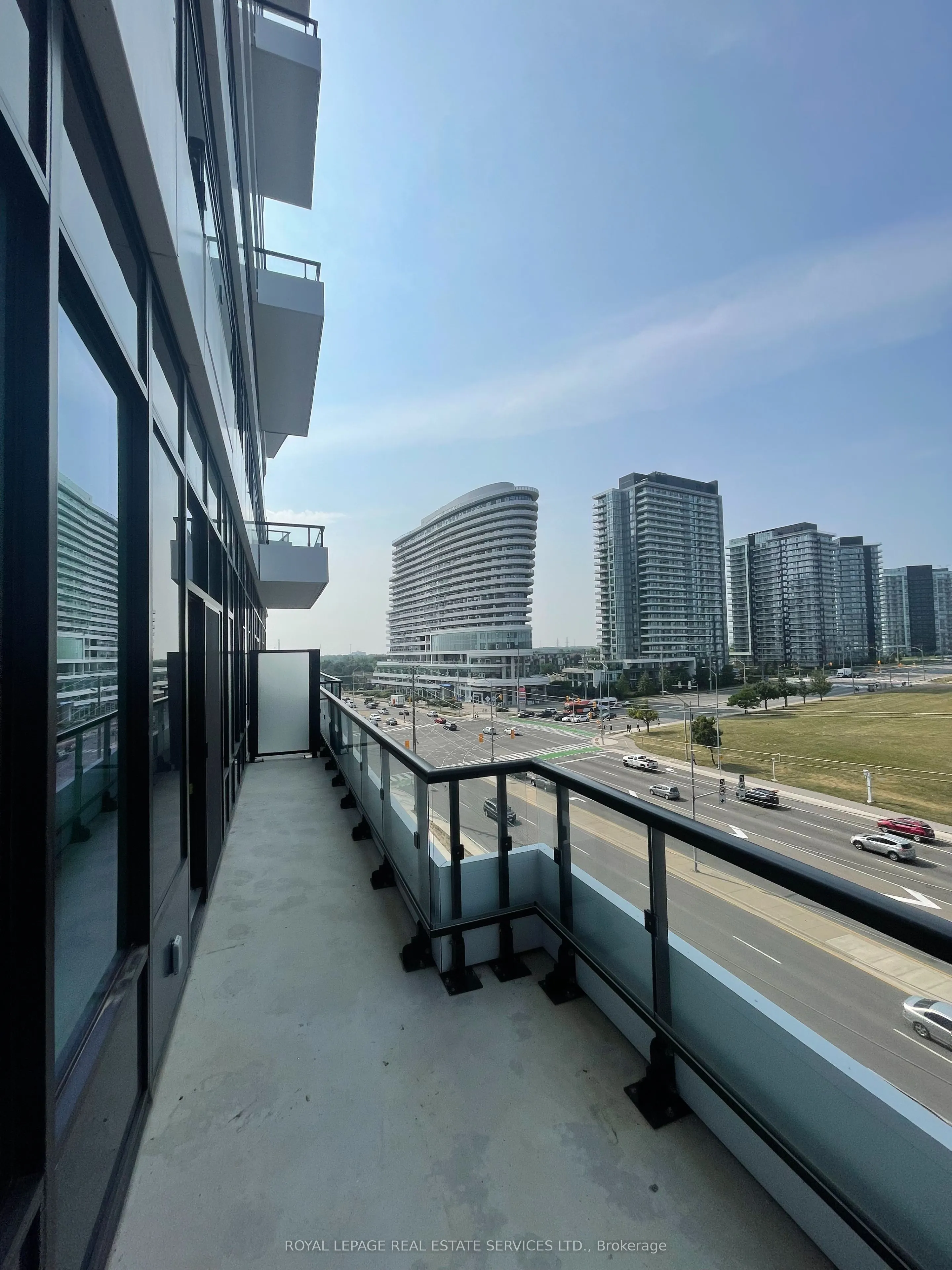 2485 Eglinton Avenue, #724