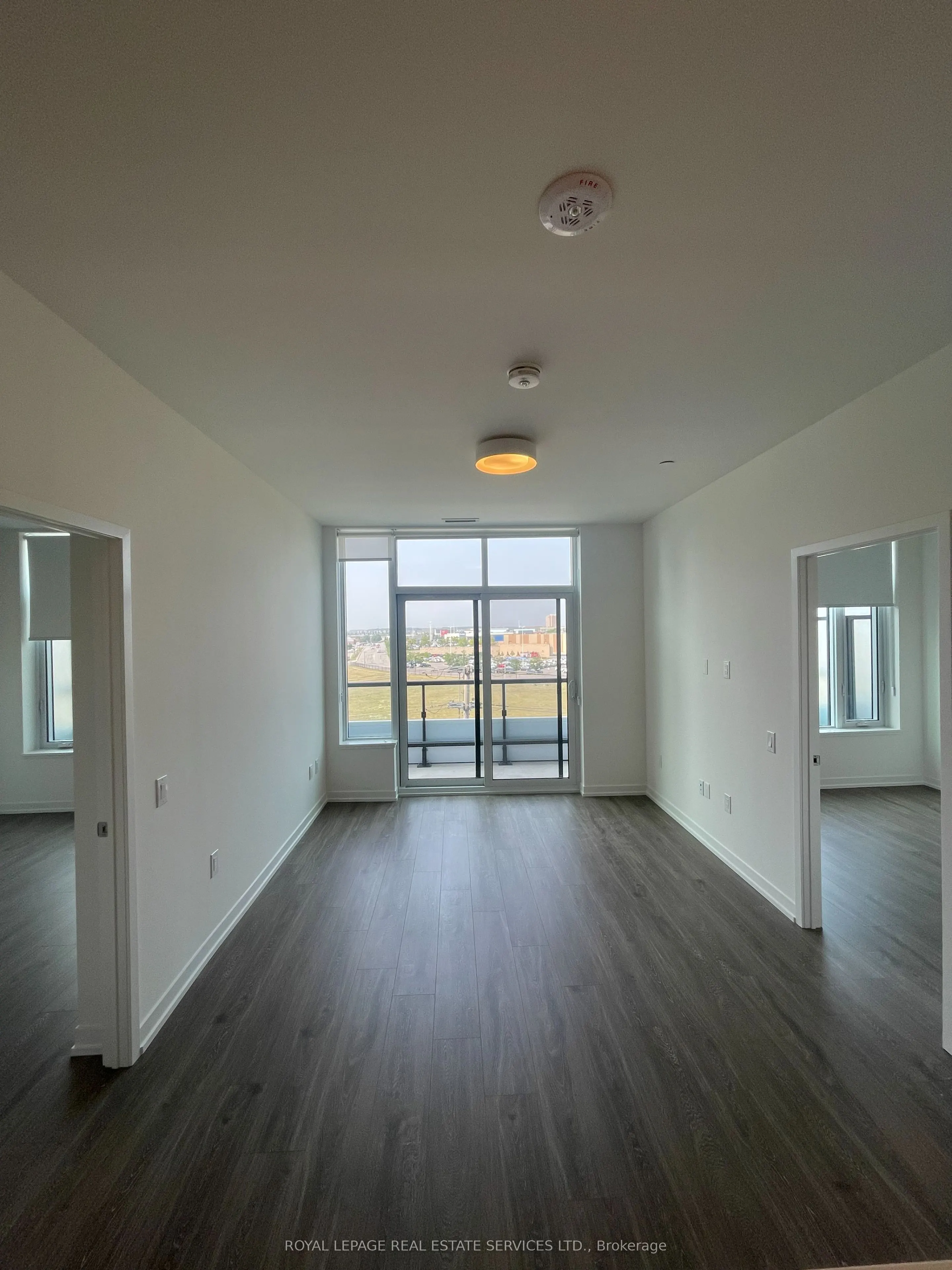 2485 Eglinton Avenue, #724