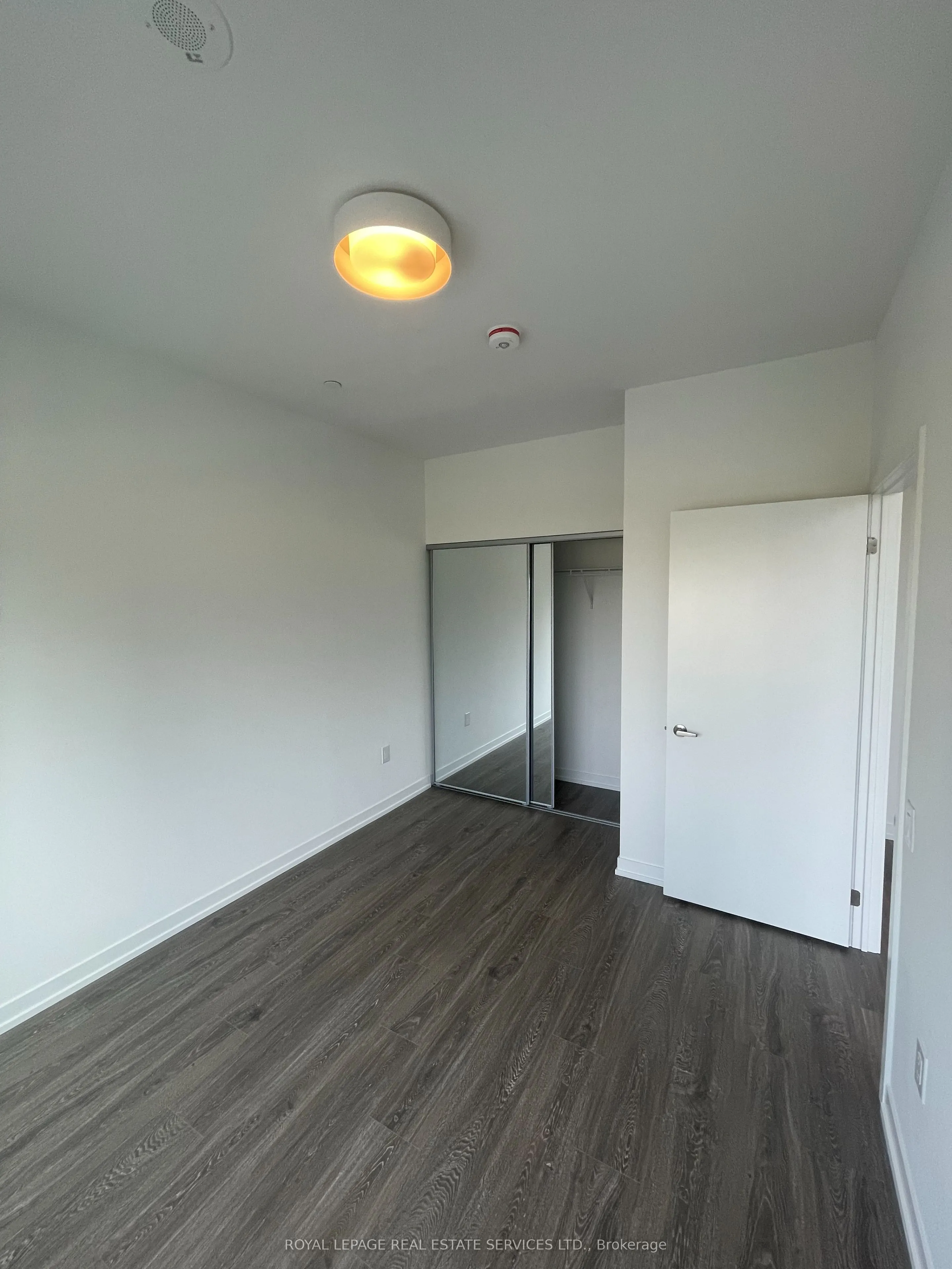 2485 Eglinton Avenue, #724