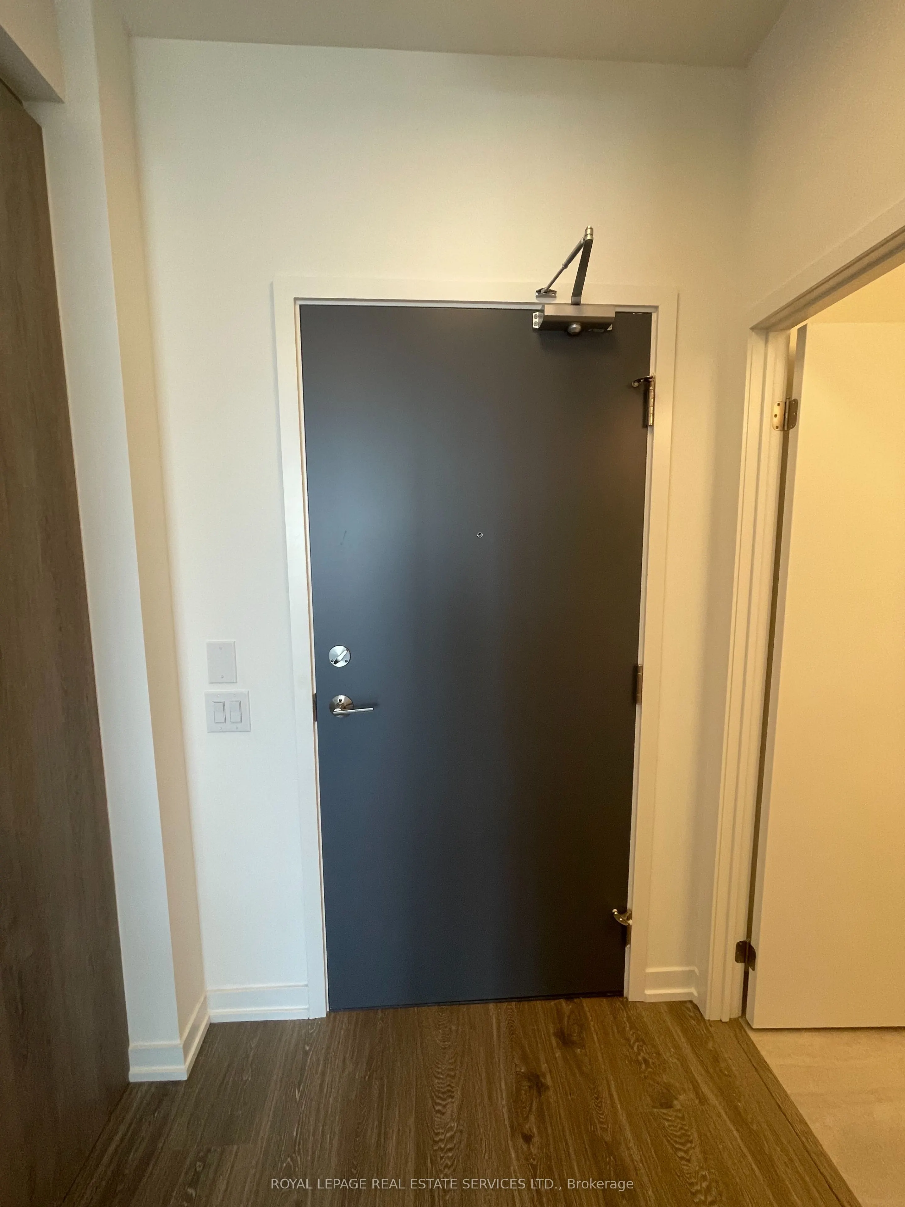 2485 Eglinton Avenue, #724