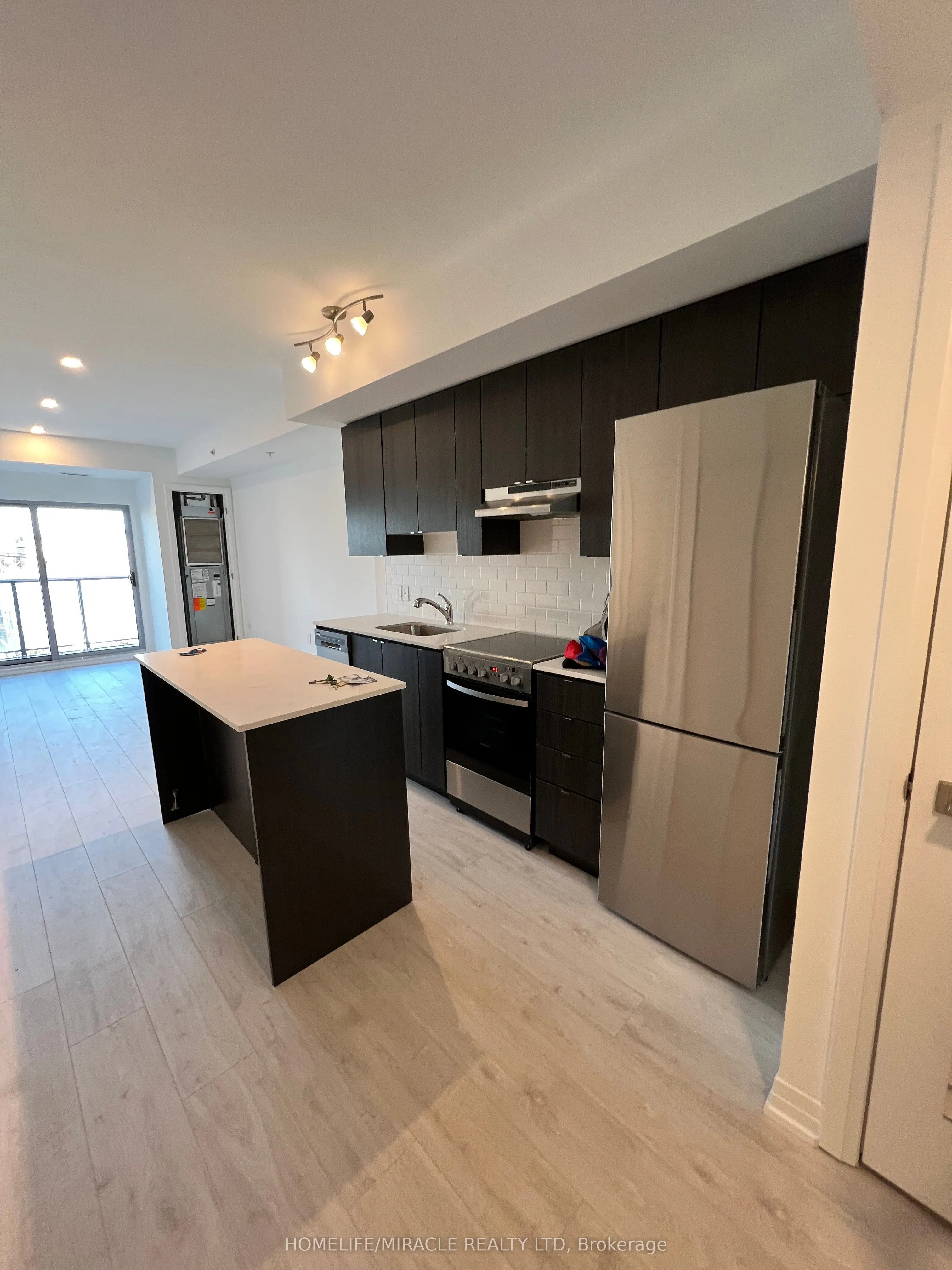 408 Brown's Line, #307