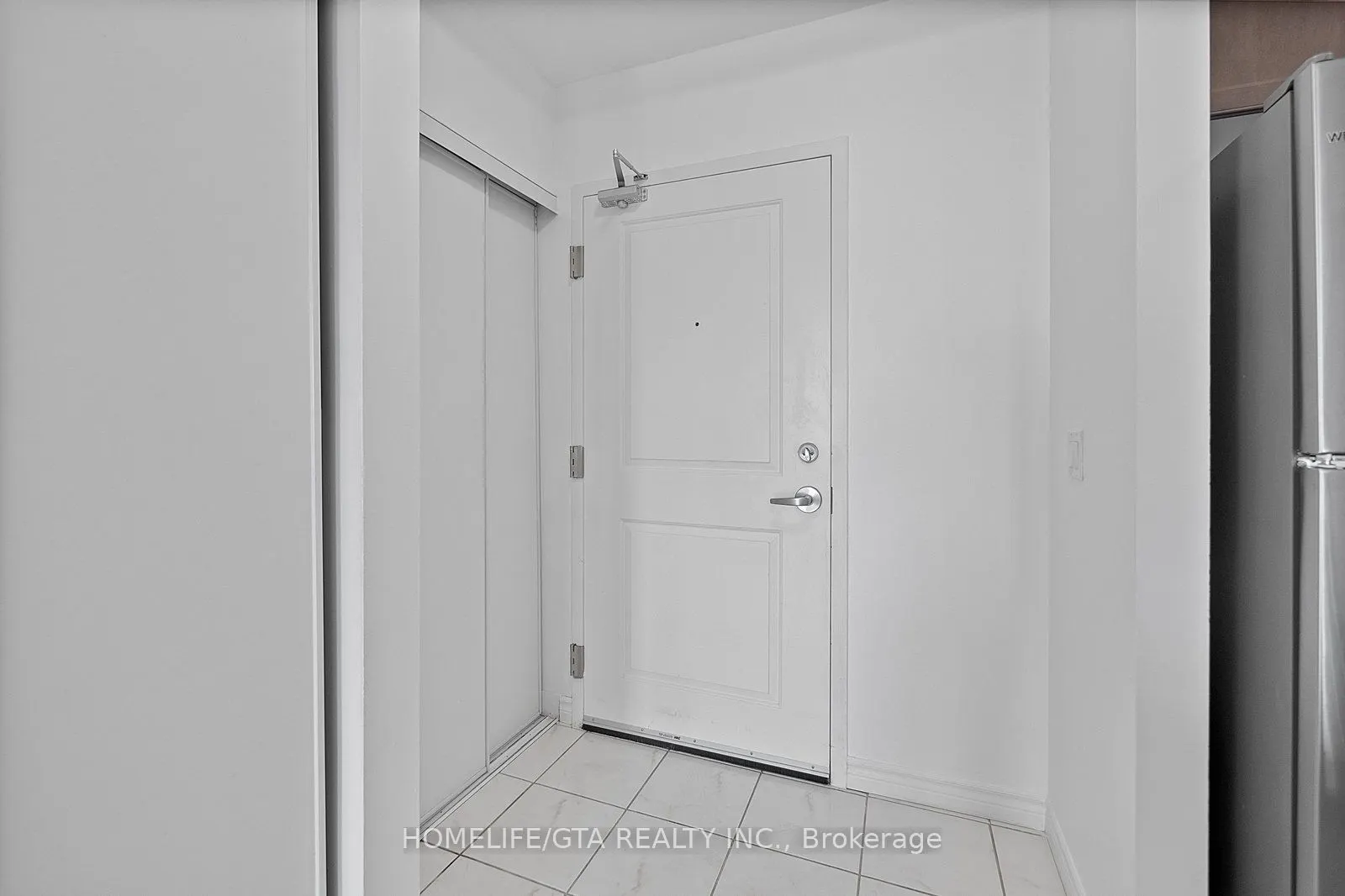 620 Sauve Street, #405