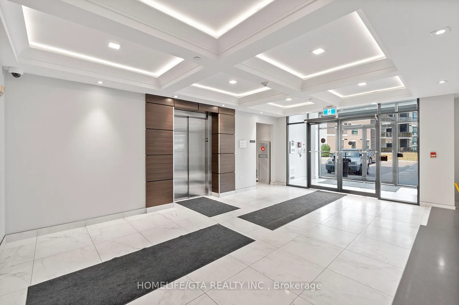 620 Sauve Street, #405