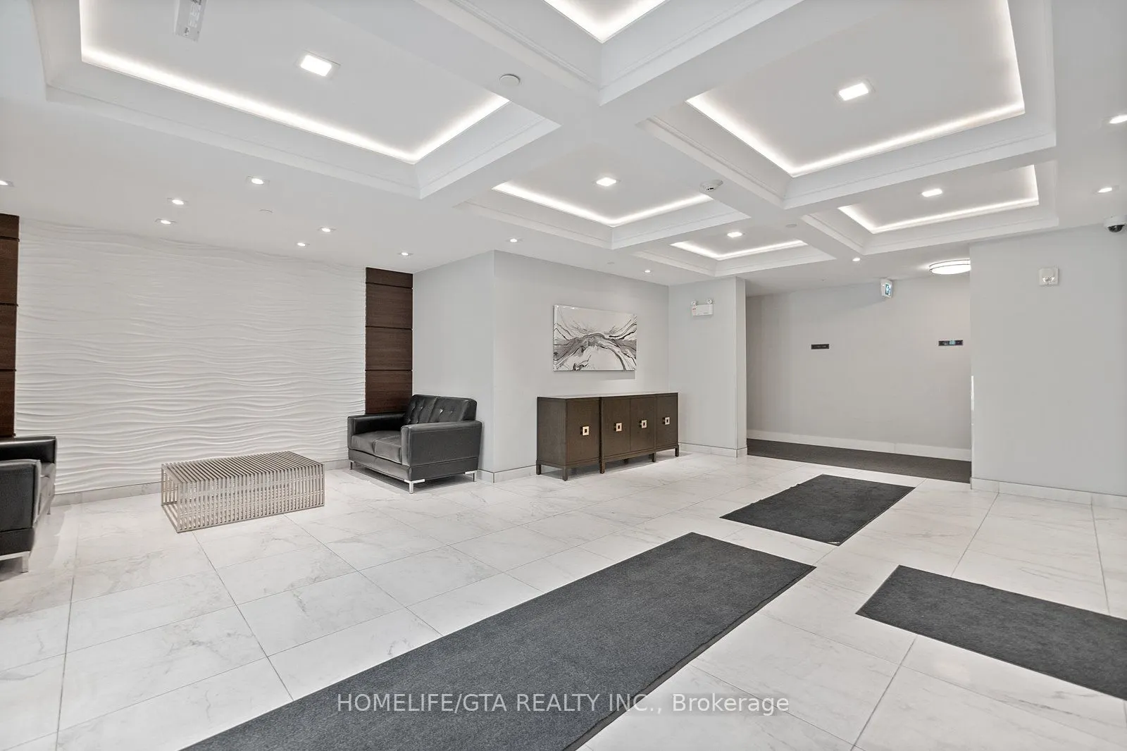 620 Sauve Street, #405