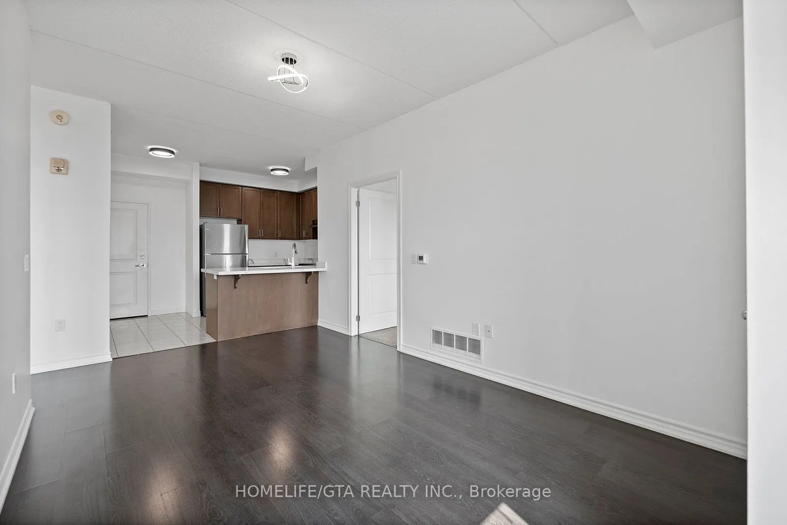 620 Sauve Street, #405
