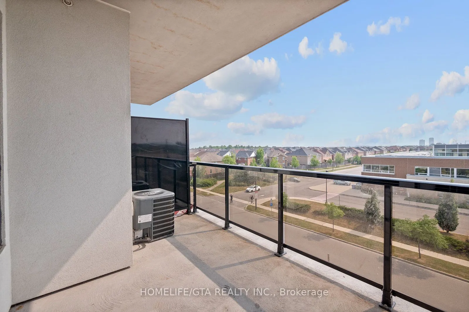 620 Sauve Street, #405