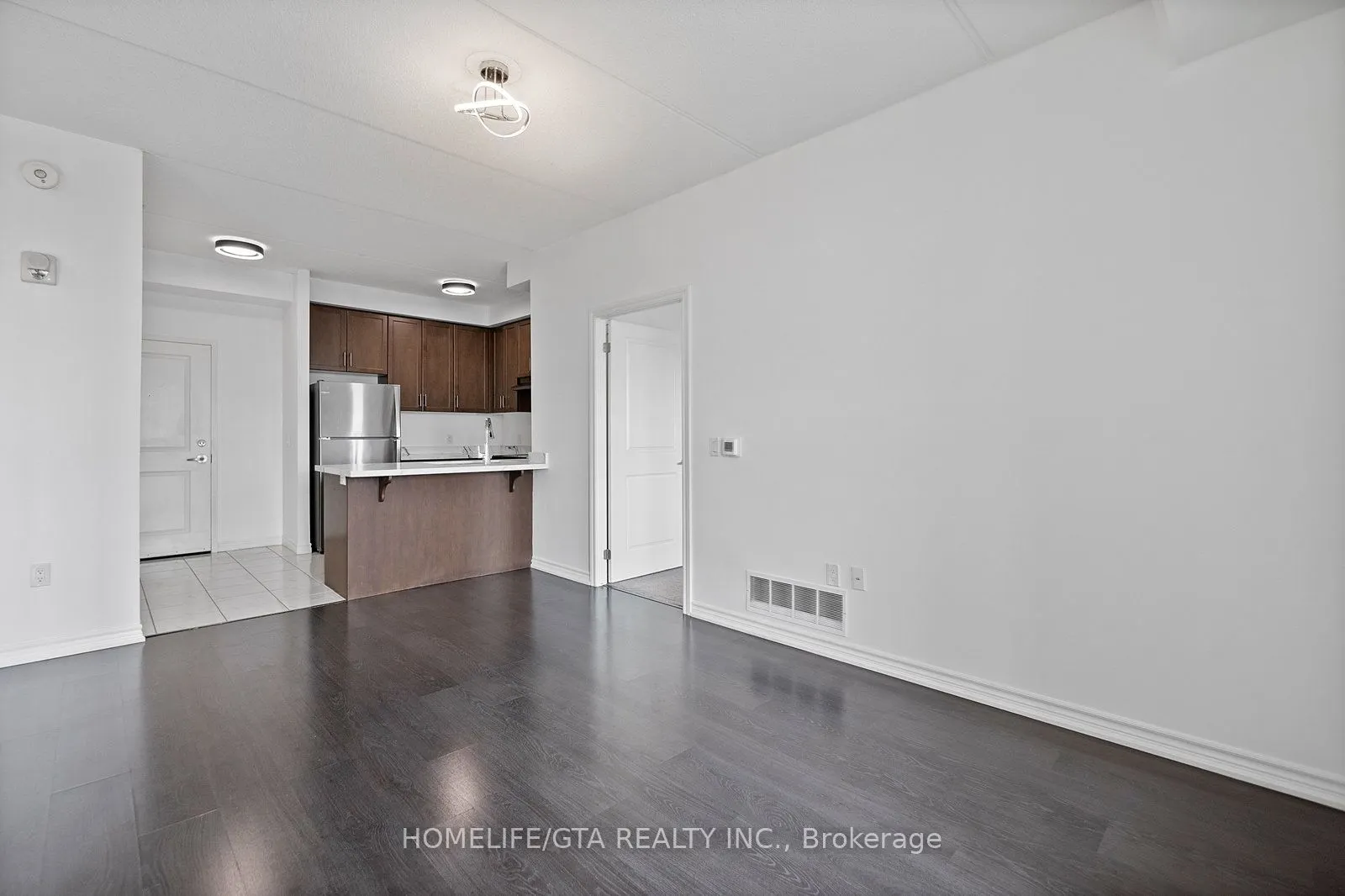 620 Sauve Street, #405