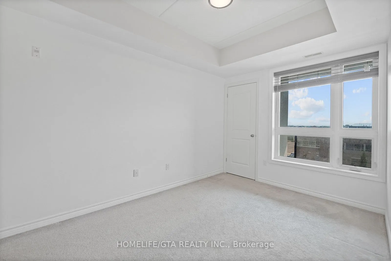 620 Sauve Street, #405