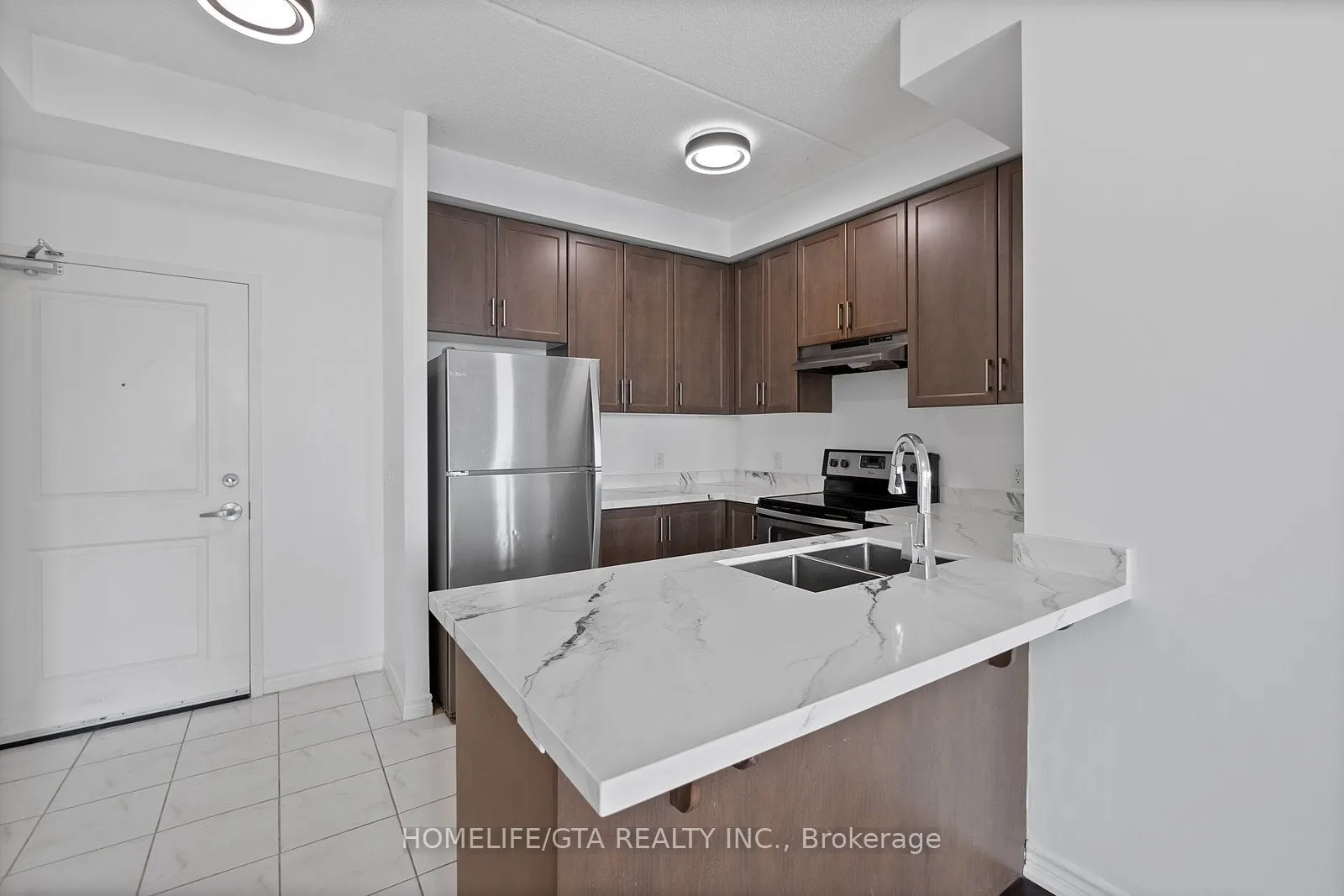 620 Sauve Street, #405