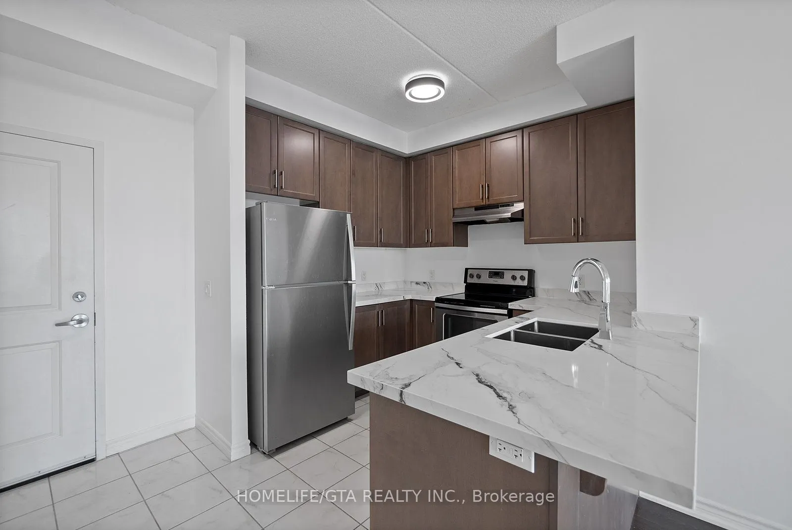 620 Sauve Street, #405