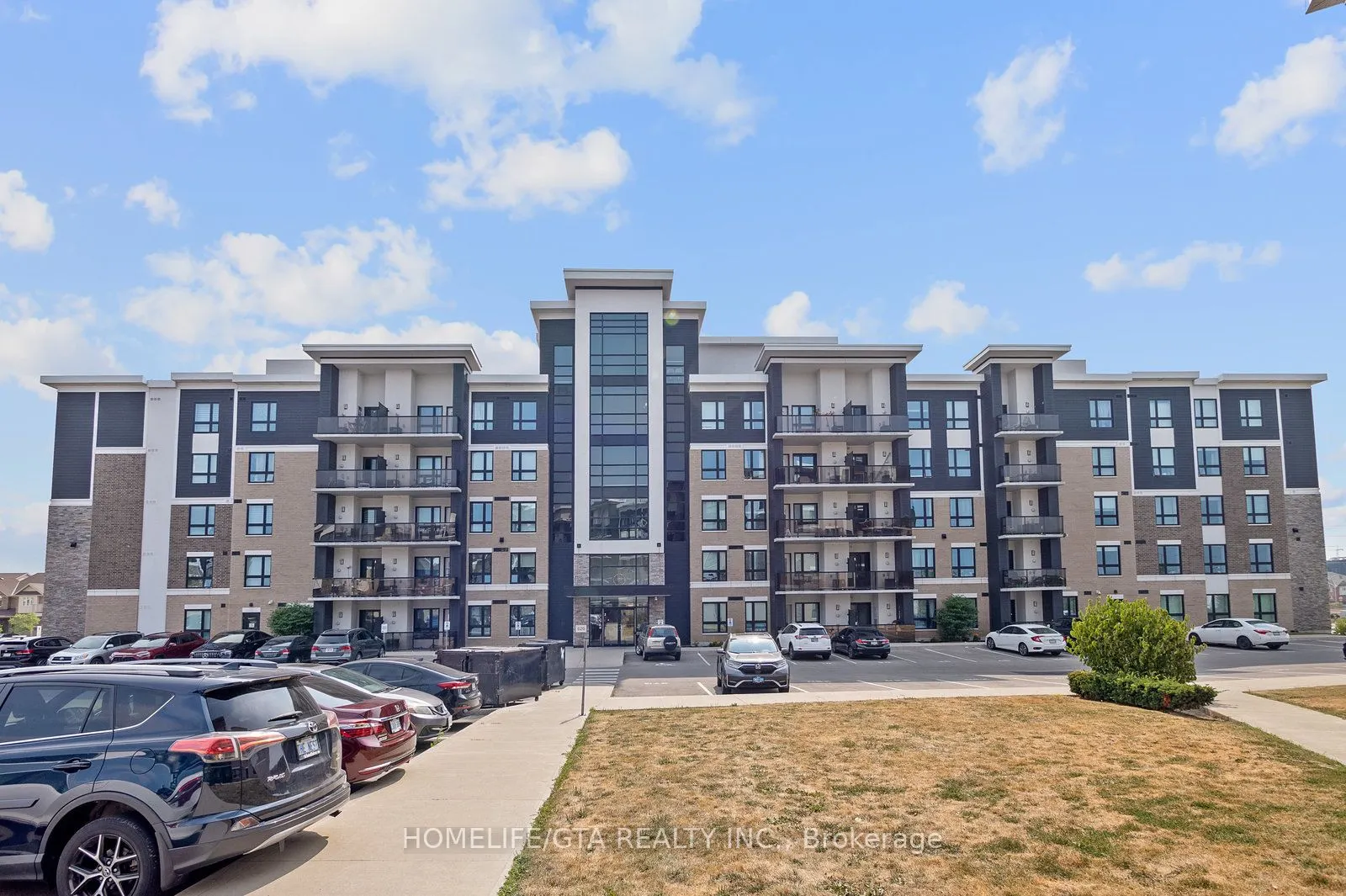 620 Sauve Street, #405