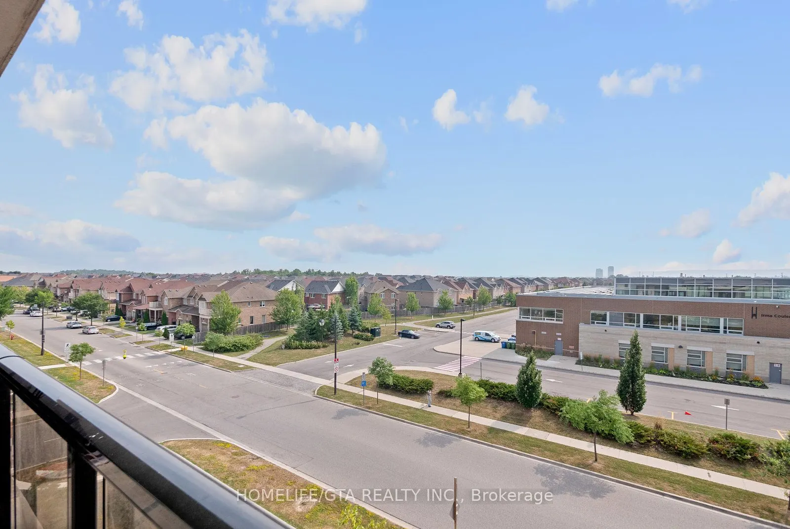 620 Sauve Street, #405