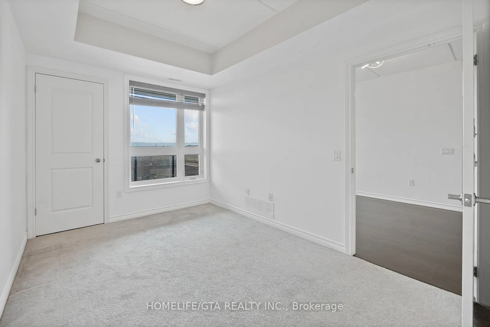 620 Sauve Street, #405