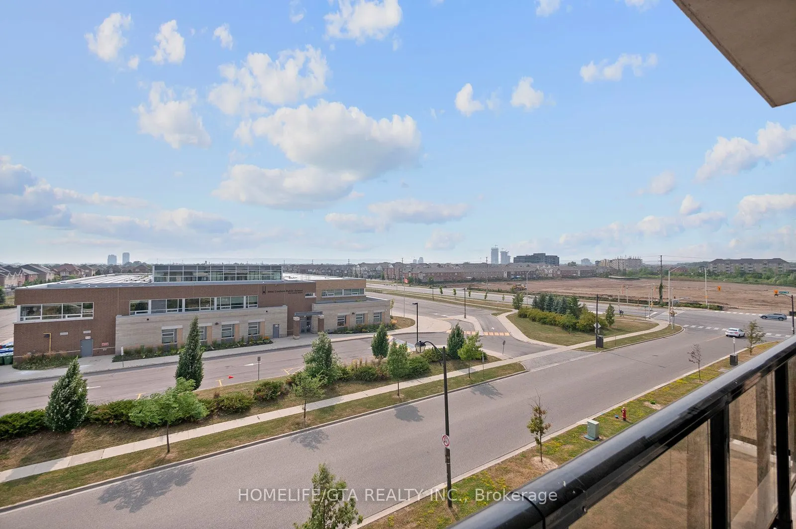 620 Sauve Street, #405