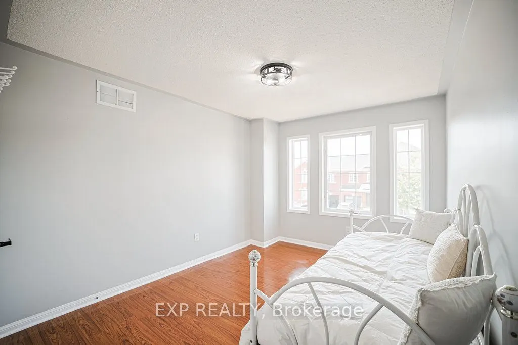 36 Olivett Lane