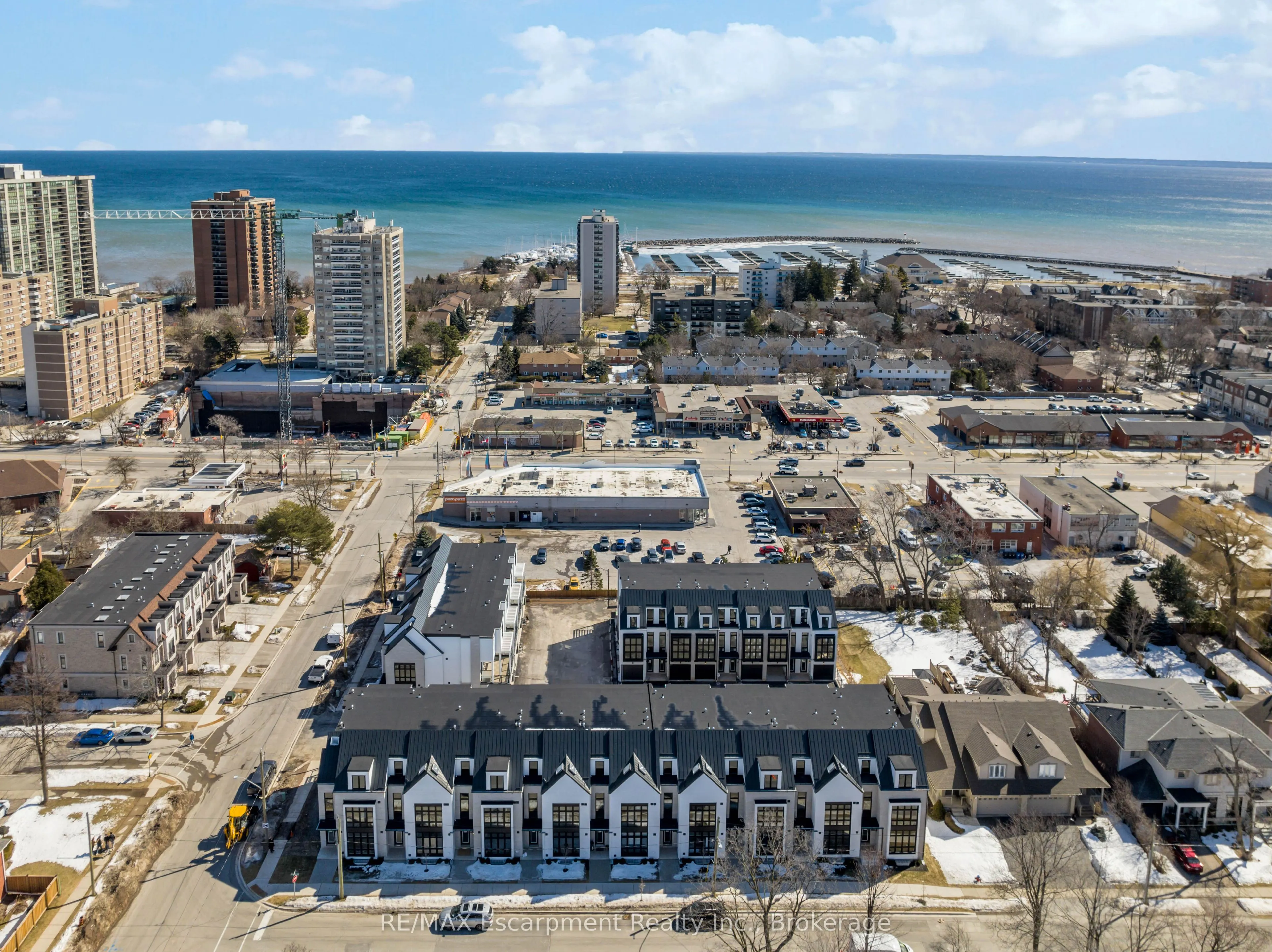 138 East Street, #4